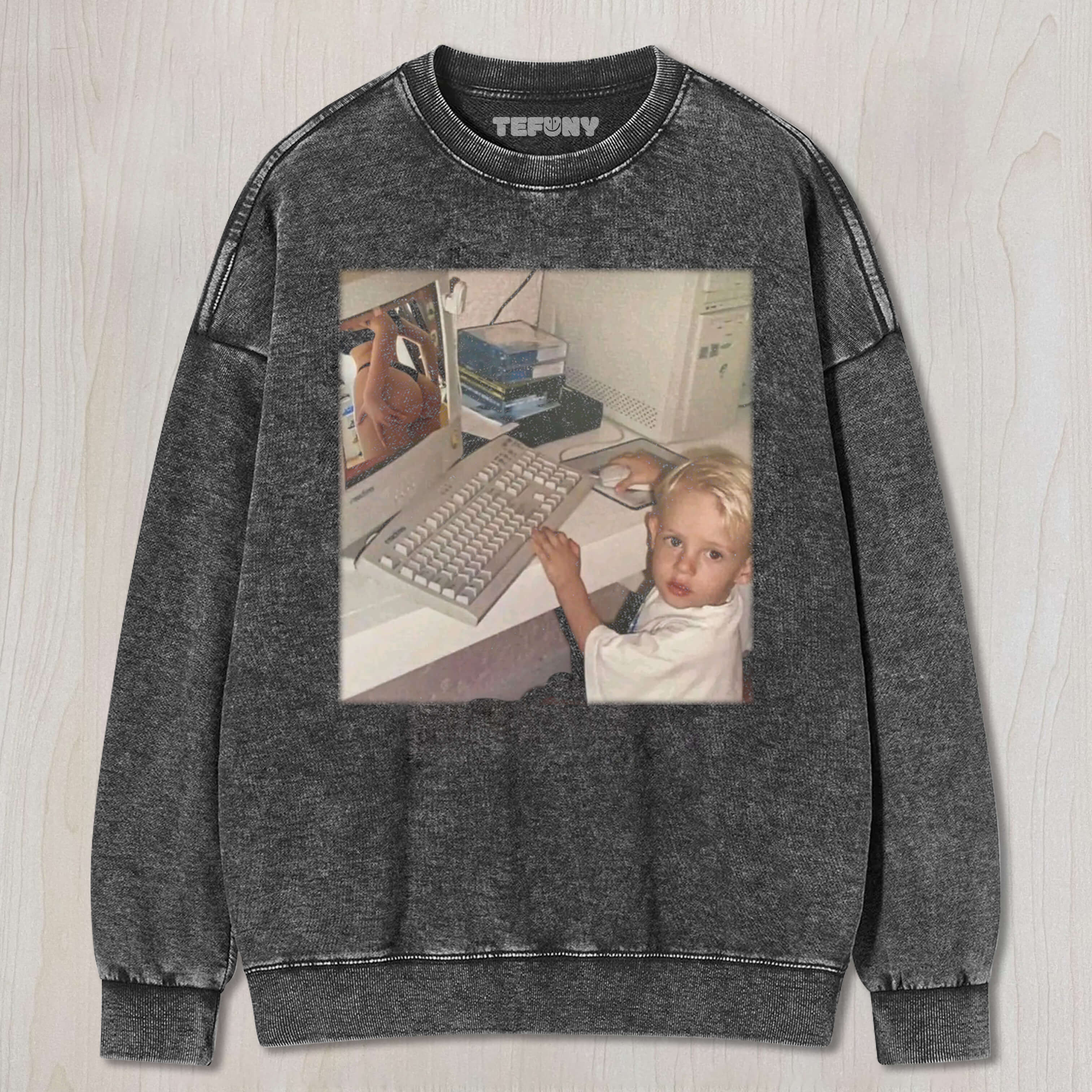 FUN KID PLAYING COMPUTER TEE & SWEAT & HOOD