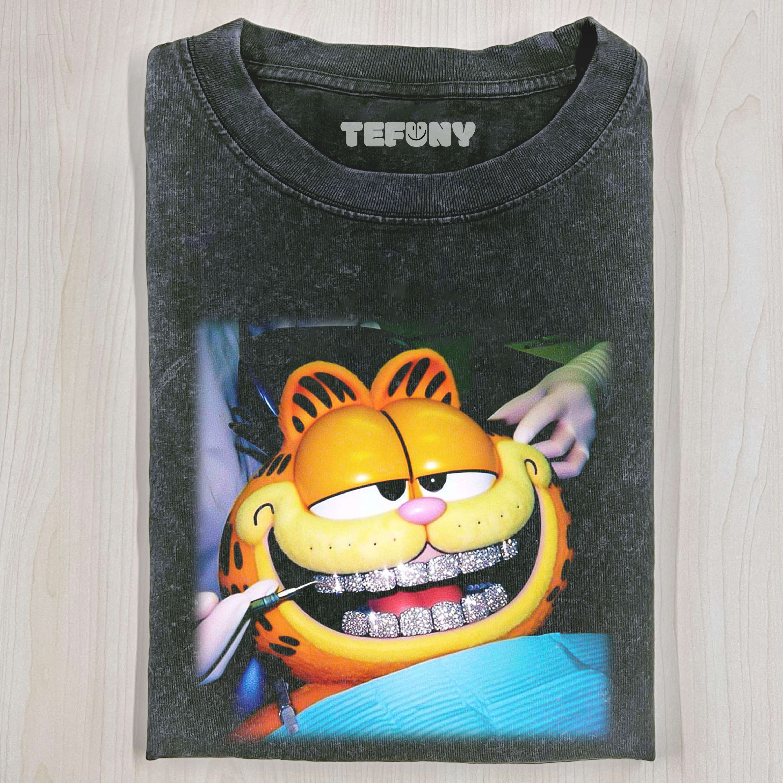 GARFIELD WITH DIAMOND TEETH T-SHIRT