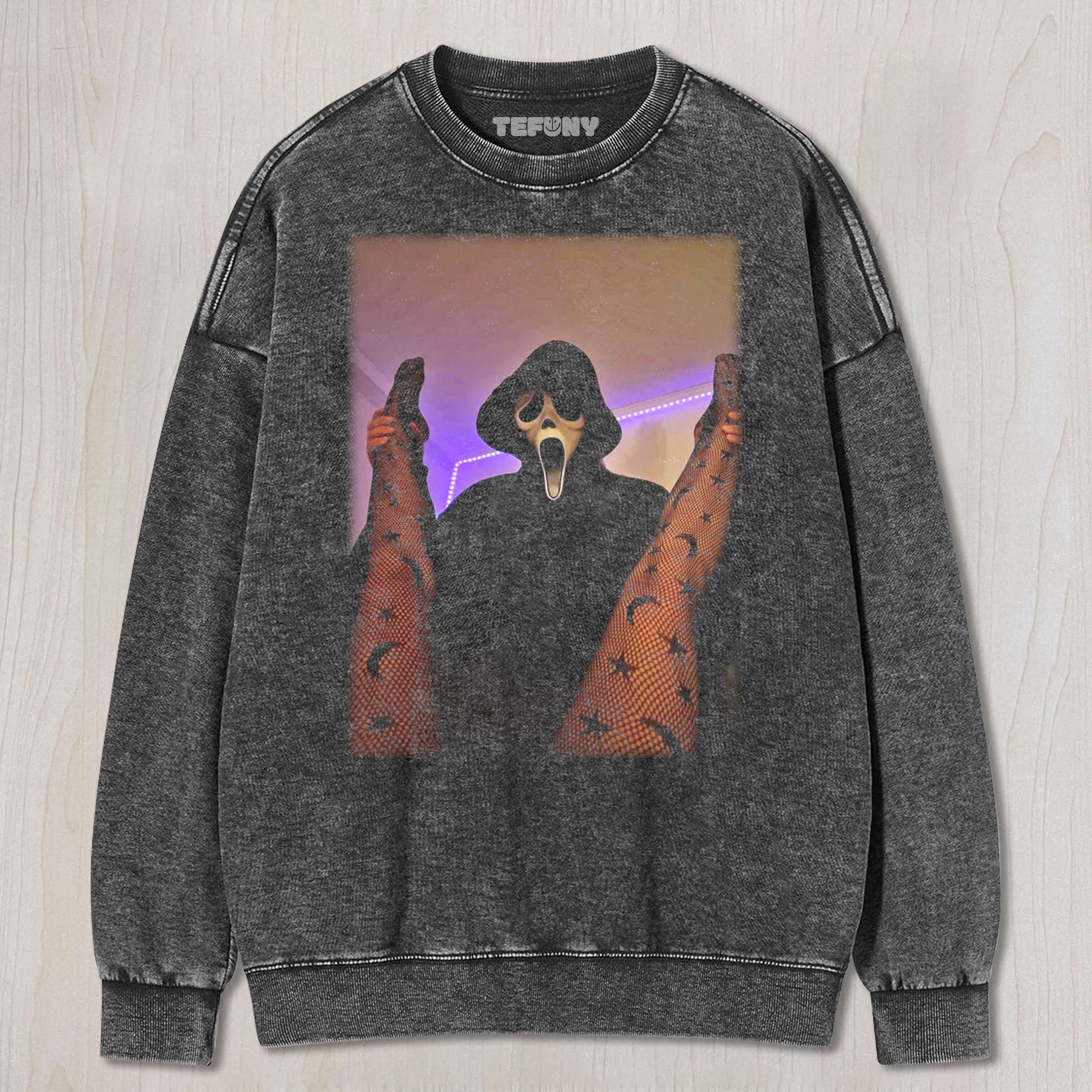 GHOST FACE IS HOLDING UP THE WOMAN'S LEG TEE & SWEAT & HOOD