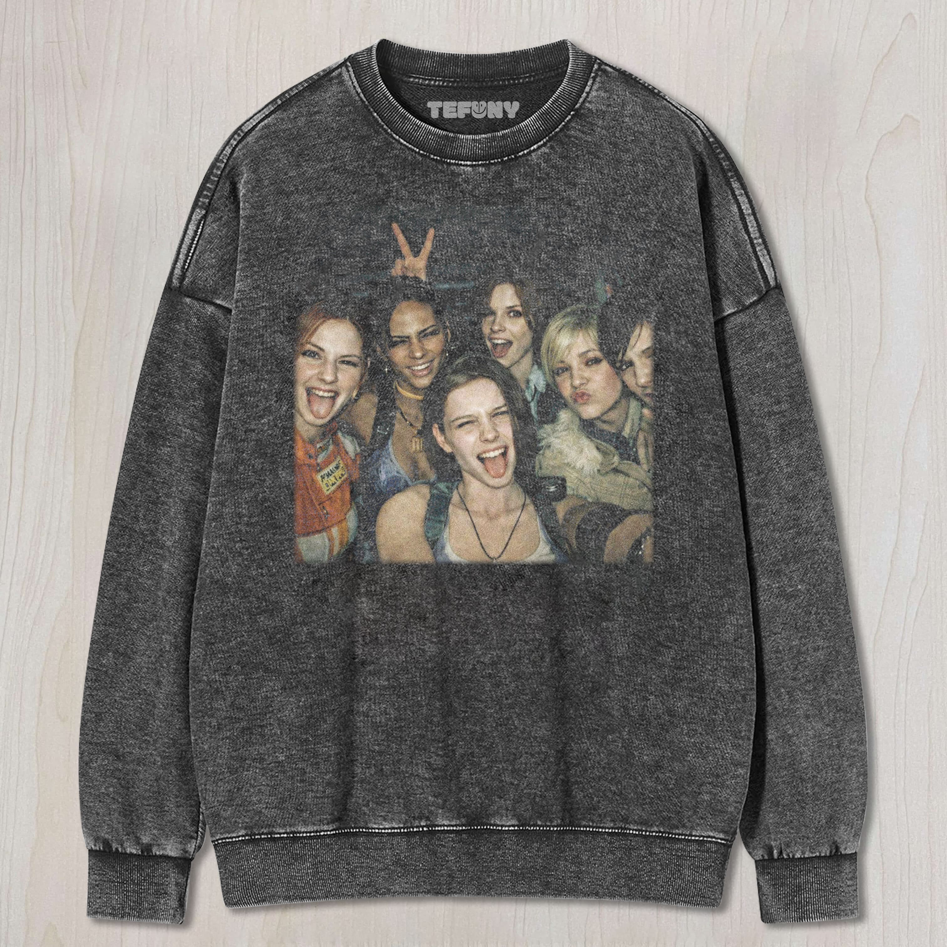GROUP PHOTO OF FEMALE GAME CHARACTERS TEE & SWEAT & HOOD