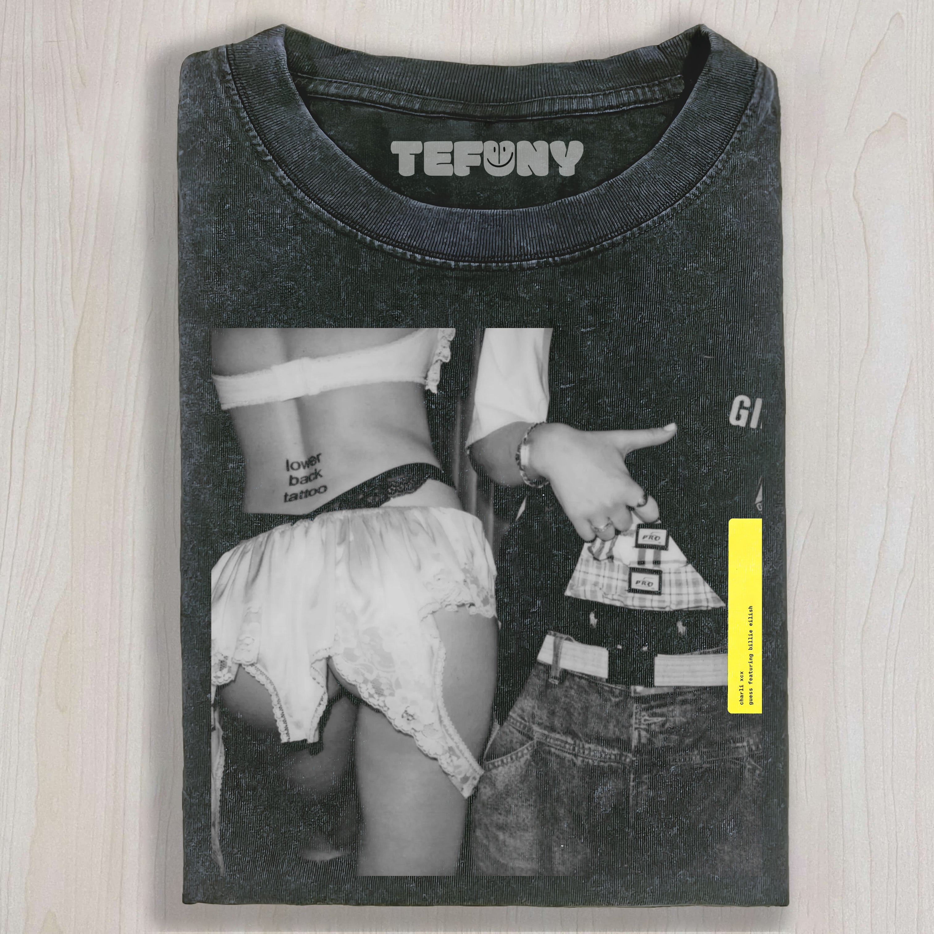 GUESS FEATURING BILLIE EILISH T-SHIRT