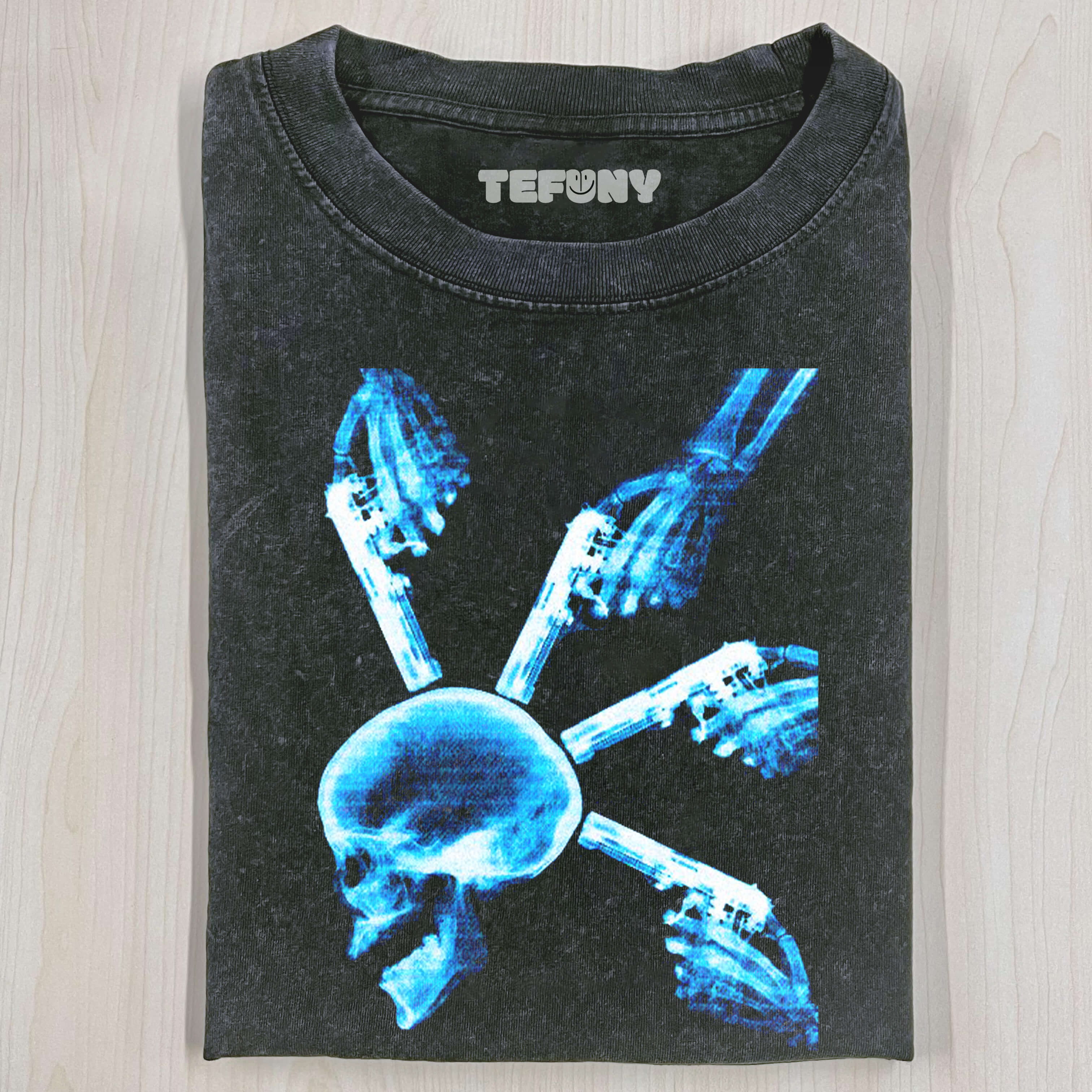 GUN AGAINST SKULL T-SHIRT