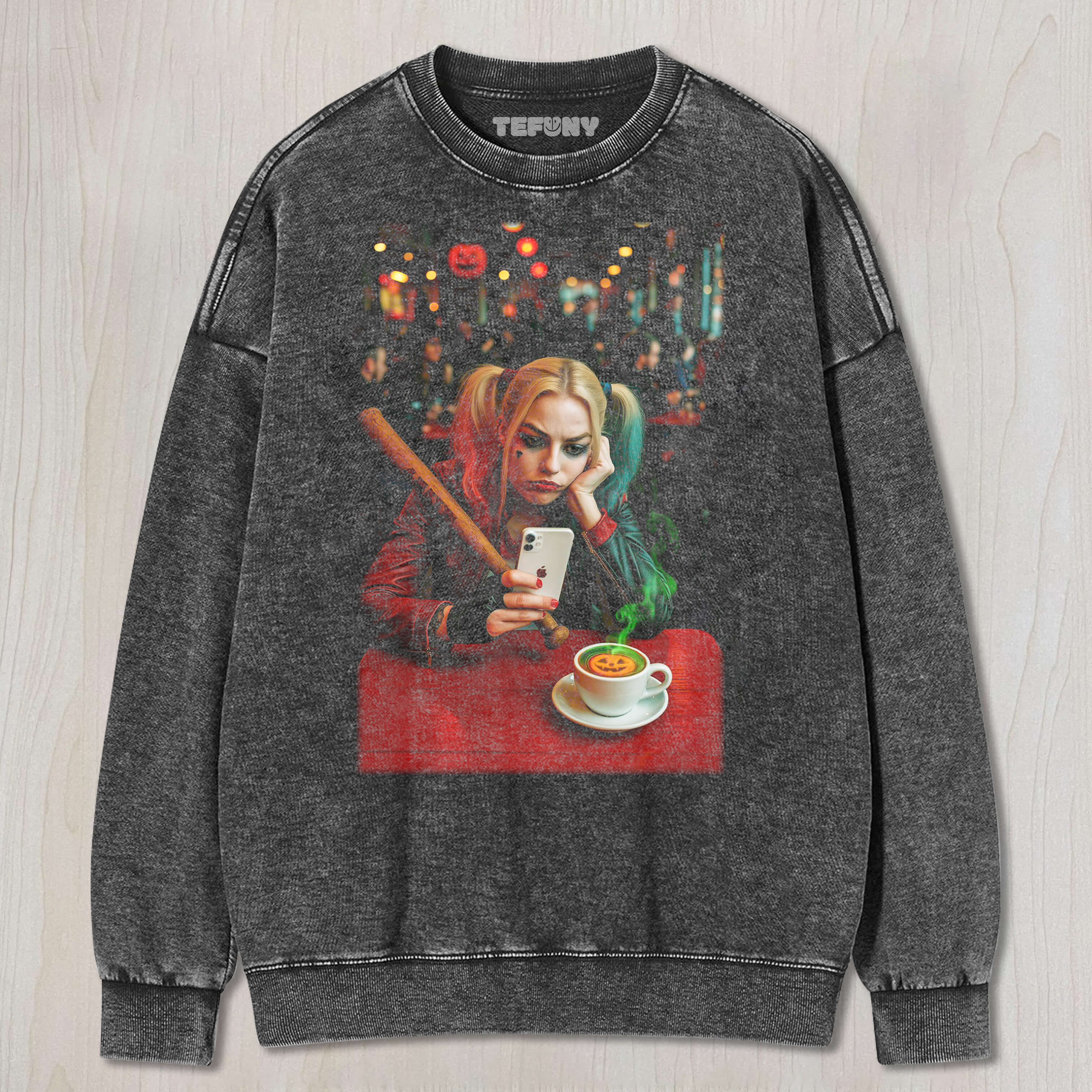 HARLEY QUINN AT THE RESTAURANT TEE & SWEAT & HOOD