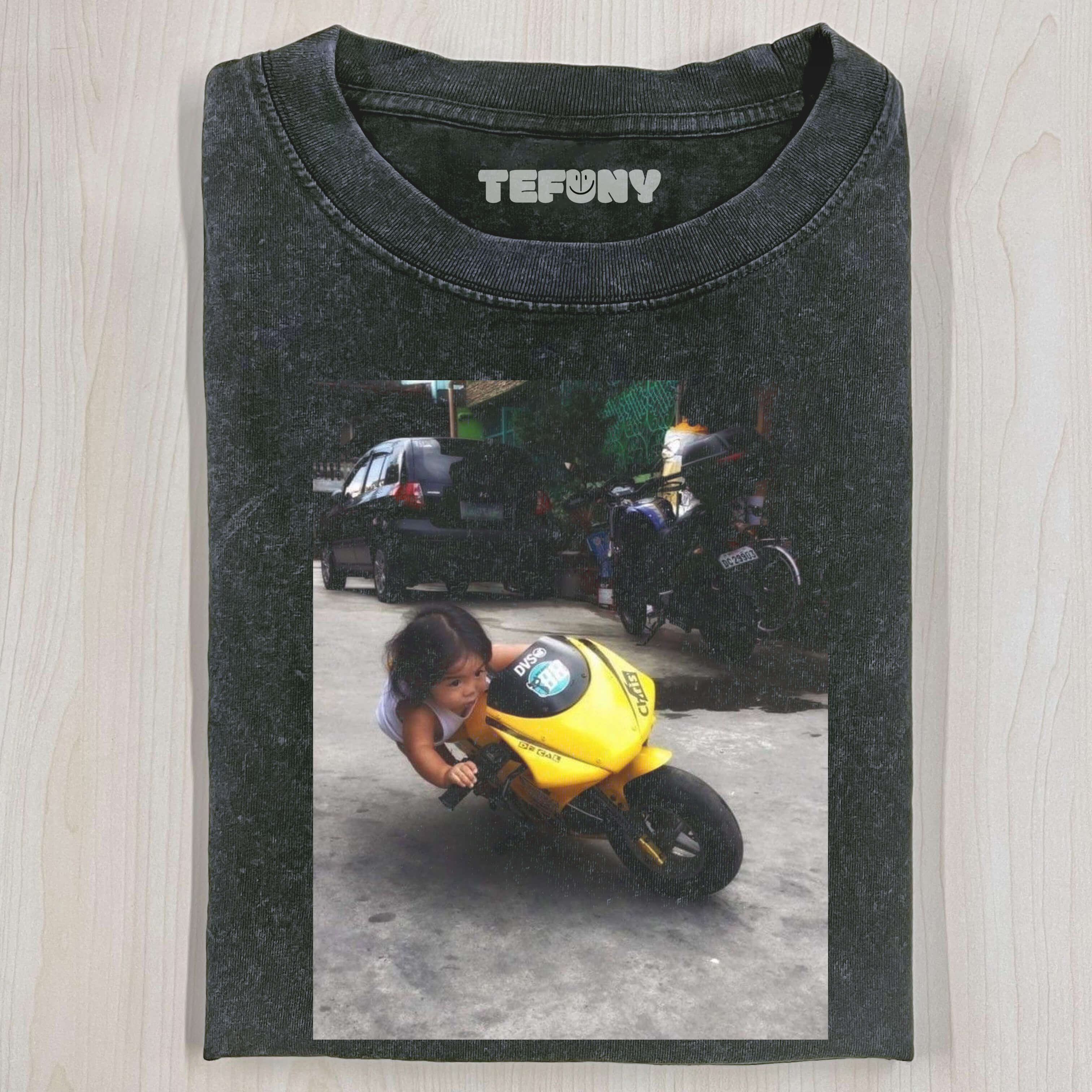 HE LITTLE GIRL DRIVES A MOTORCYCLE T-THIRT