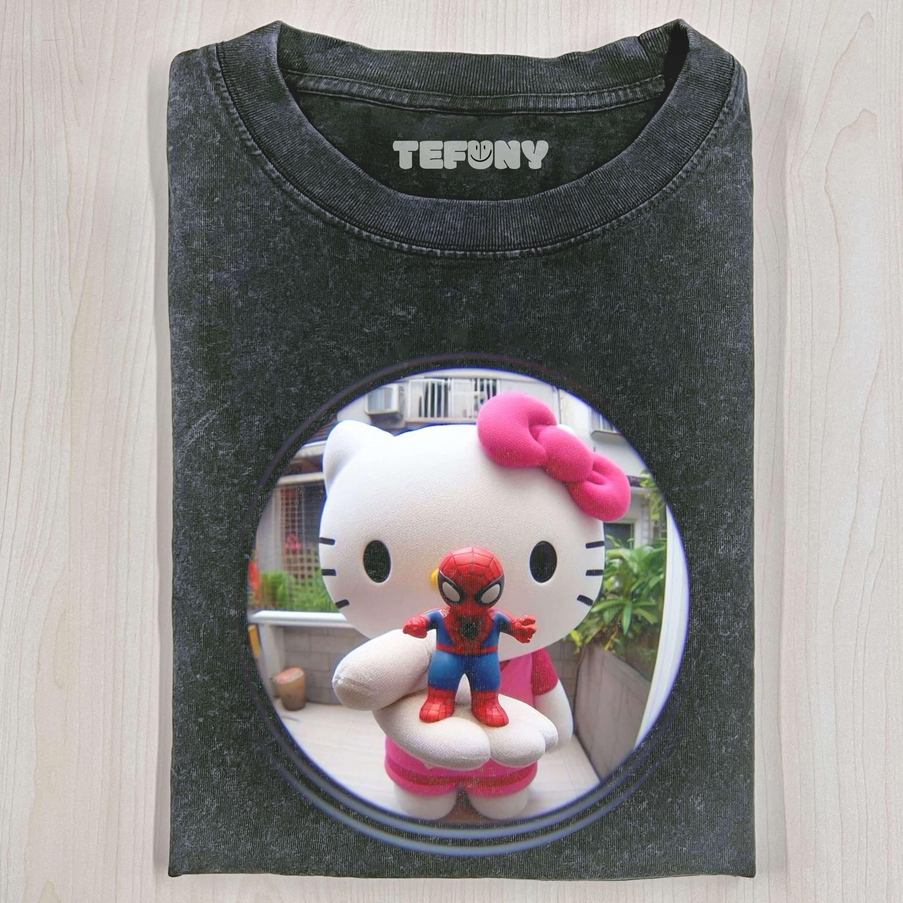 HELLO KITTY HOLDING SPIDERMAN T-SHIRT