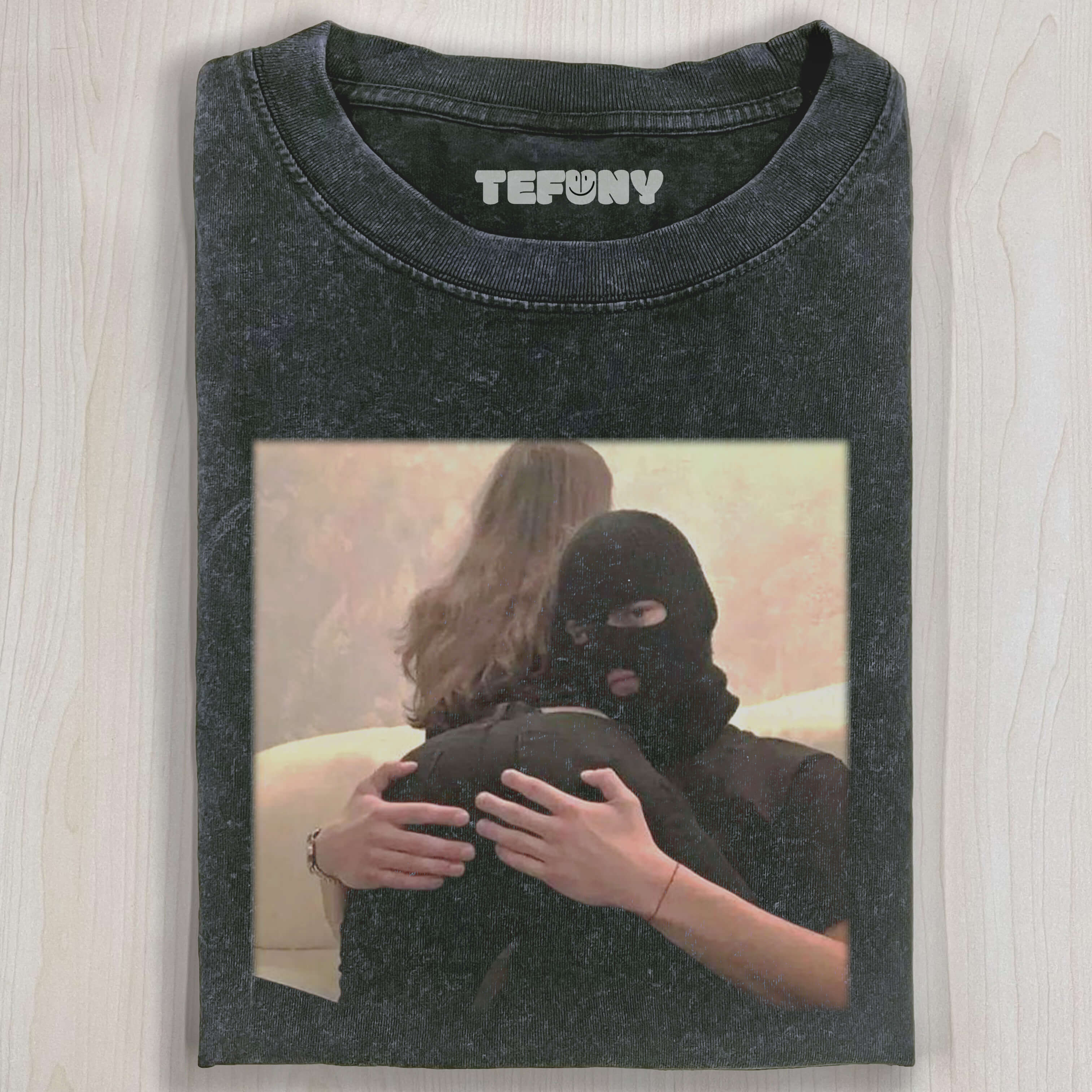 HOLDS THE BIG ASS T-SHIRT