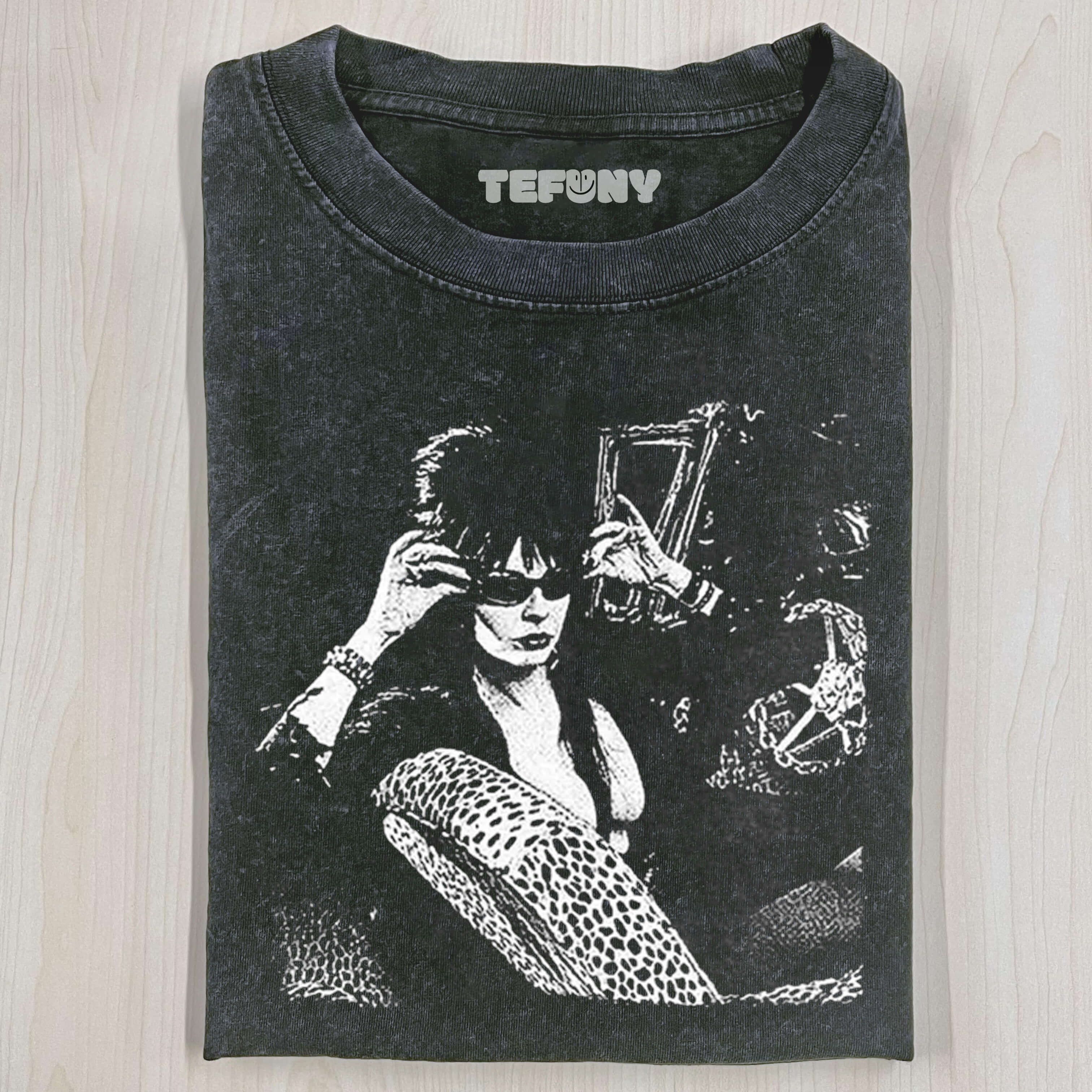 Horror 80s Dark Mistress Halloween T-shirt/Sweatshirt