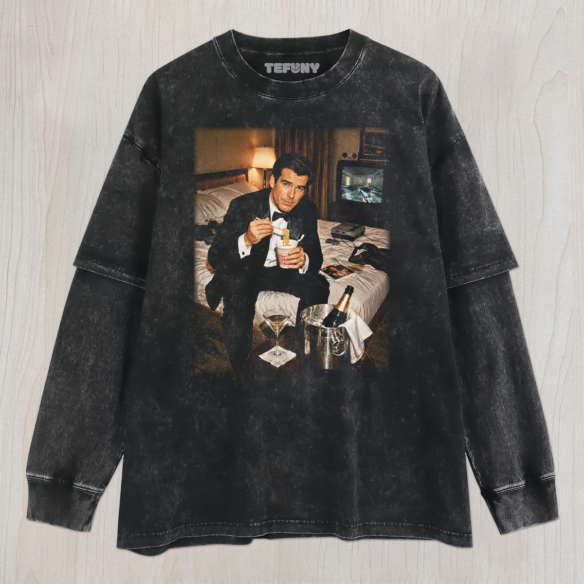JAMES BOND EATING INSTANT NOODLES UNISEX TEE, TANK TOP, LAYERED LS, SWEATSHIRT & HOODIE