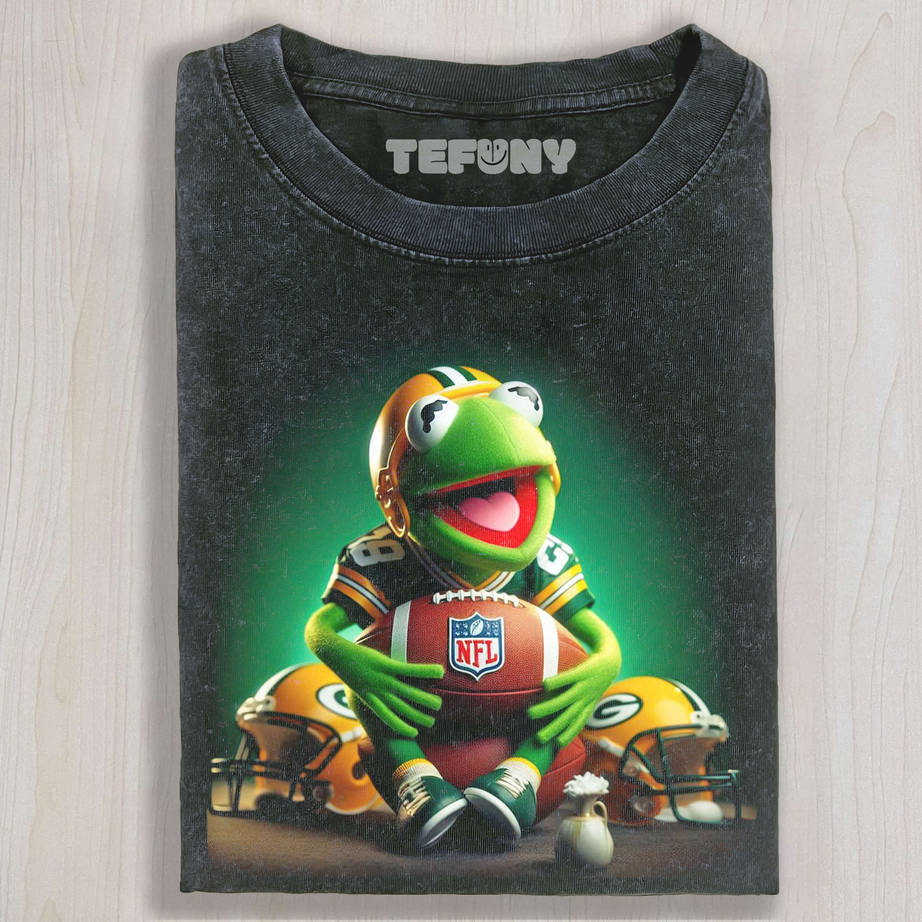 KERMIT THE FROG PLAYS FOOTBALL T-SHIRT