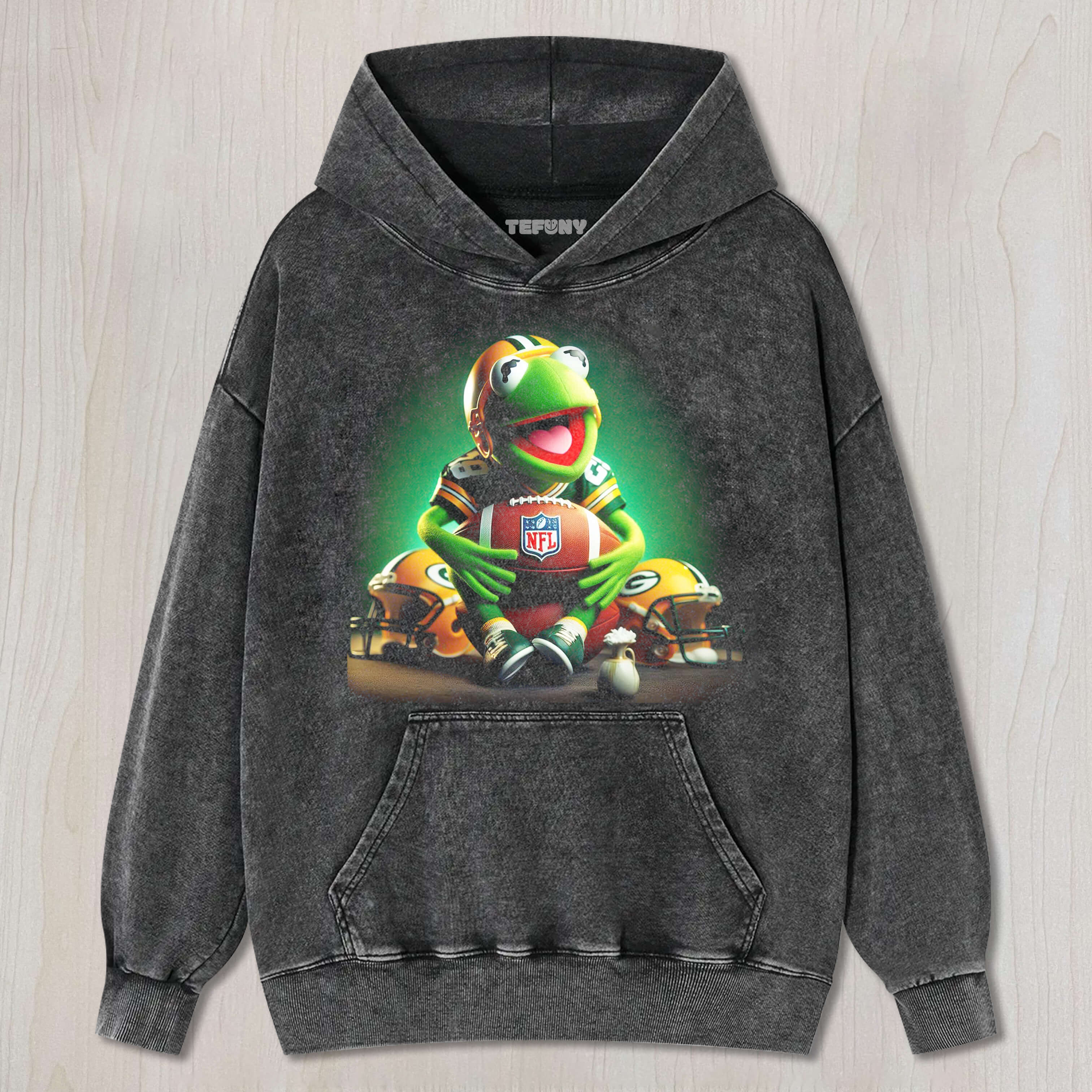 KERMIT THE FROG PLAYS FOOTBALL T-SHIRT