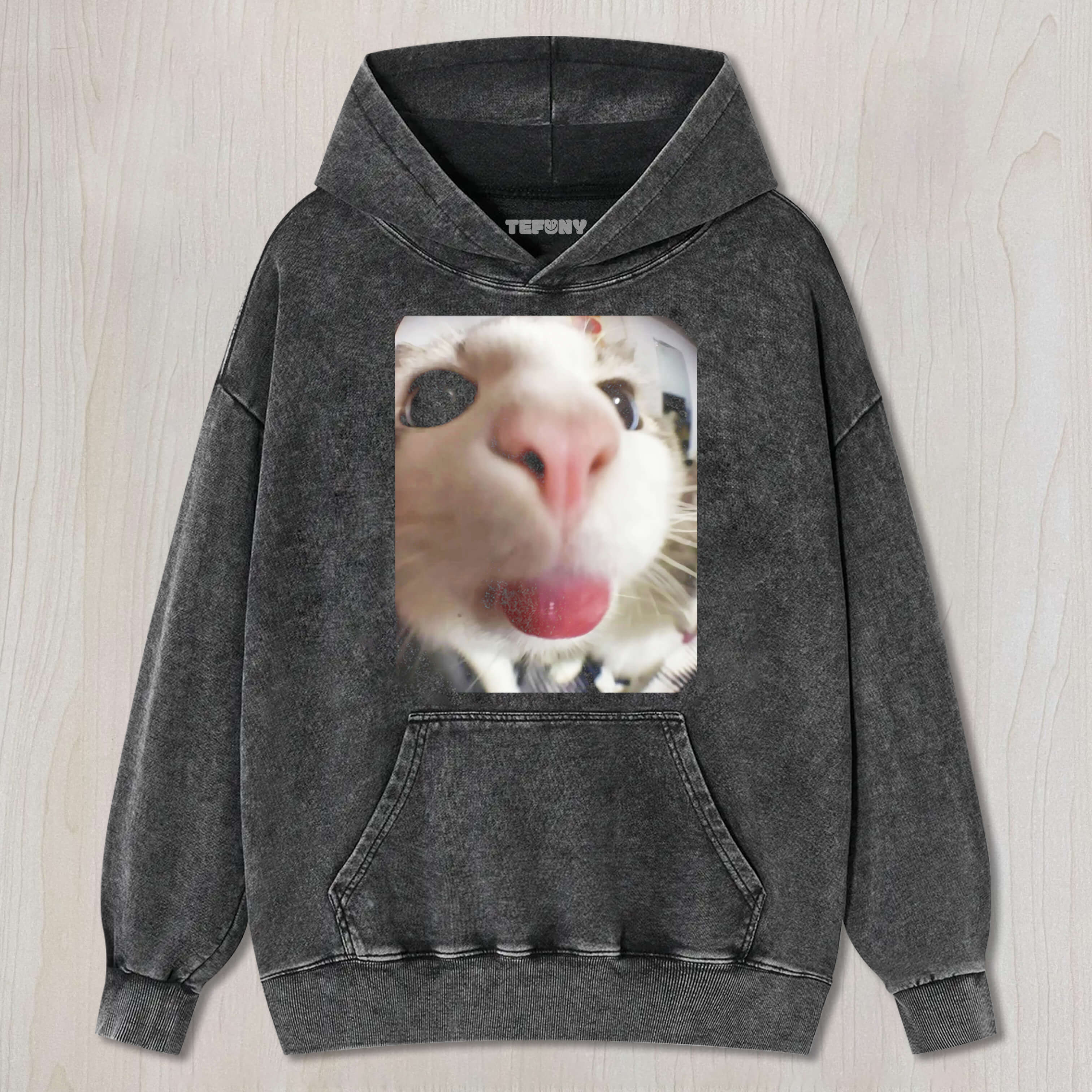 KITTEN STICKS OUT TONGUE T-SHIRT & LONG SLEEVES & HOODIES