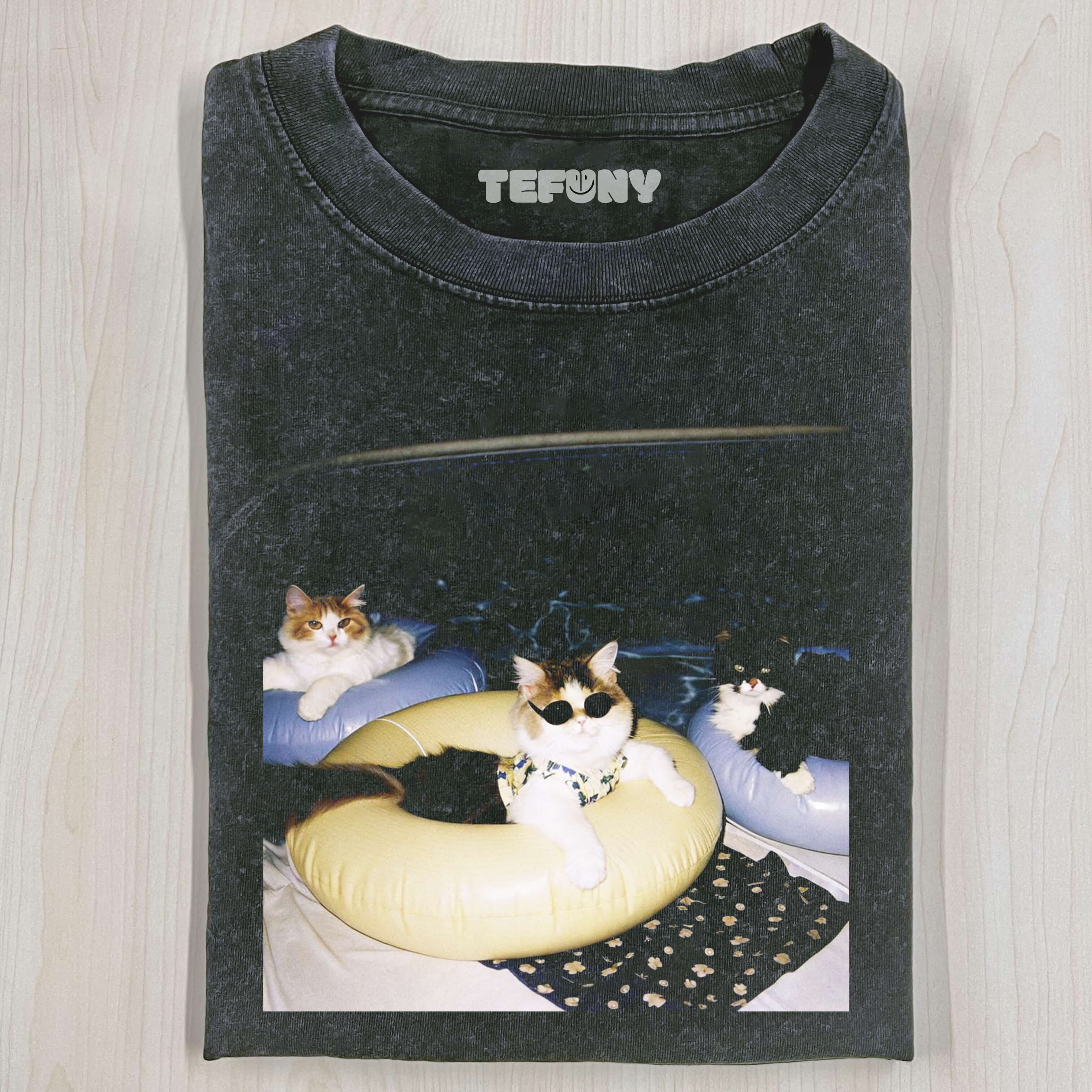 KITTEN SWIMMING T-SHIRT