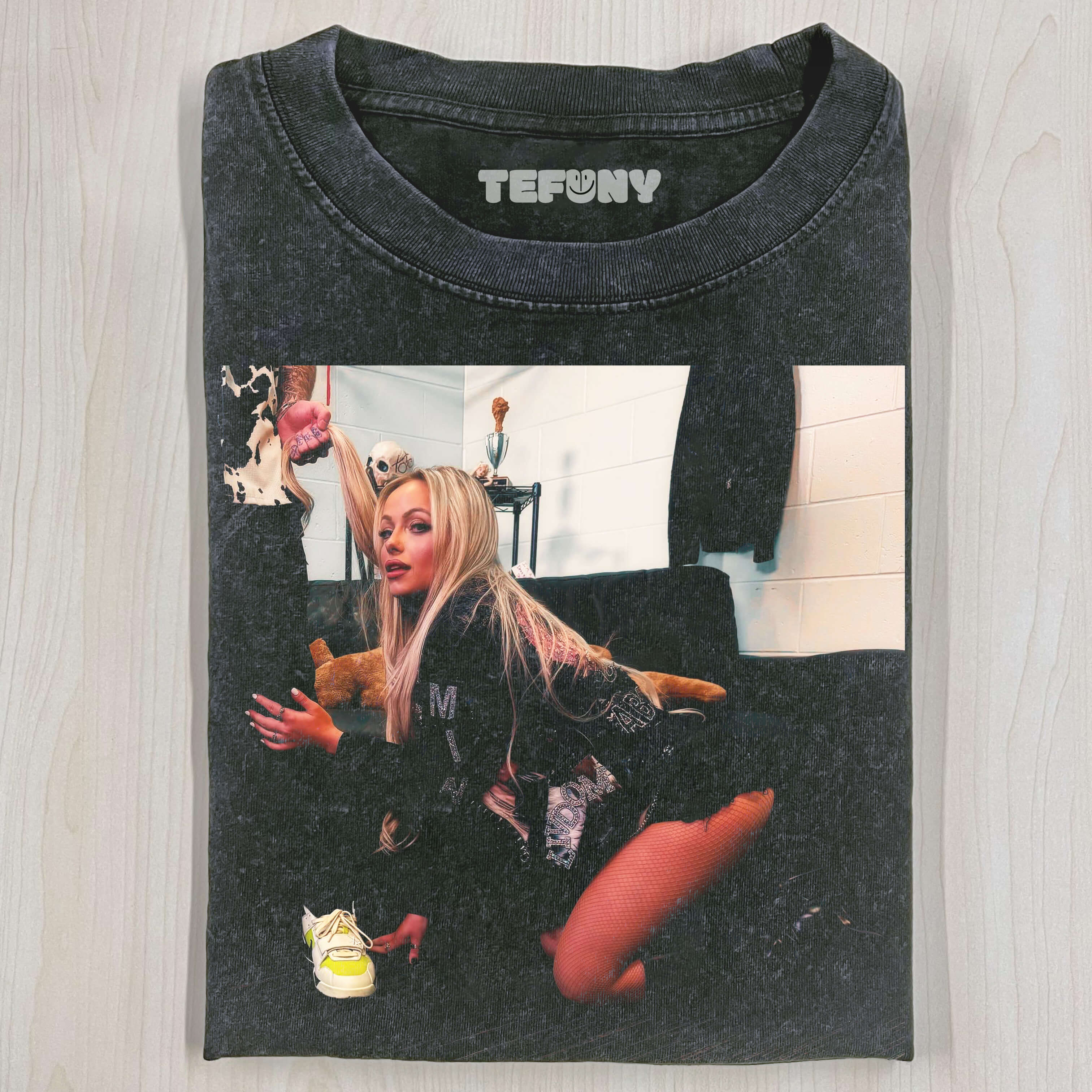 LIV CHANNELING HER INNER SABRINA