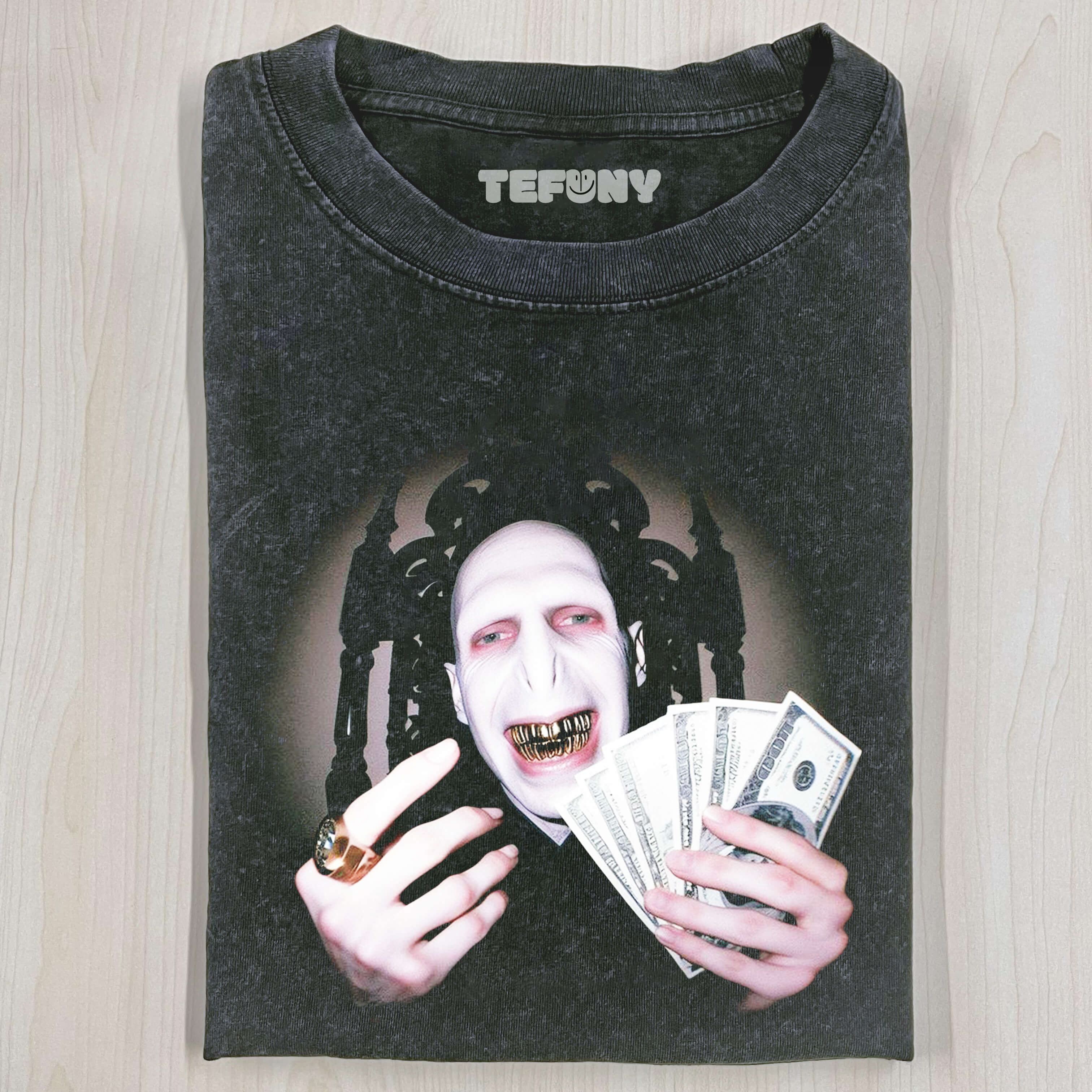 LORD VOLDEMORT HOLDING MONEY T-SHIRT