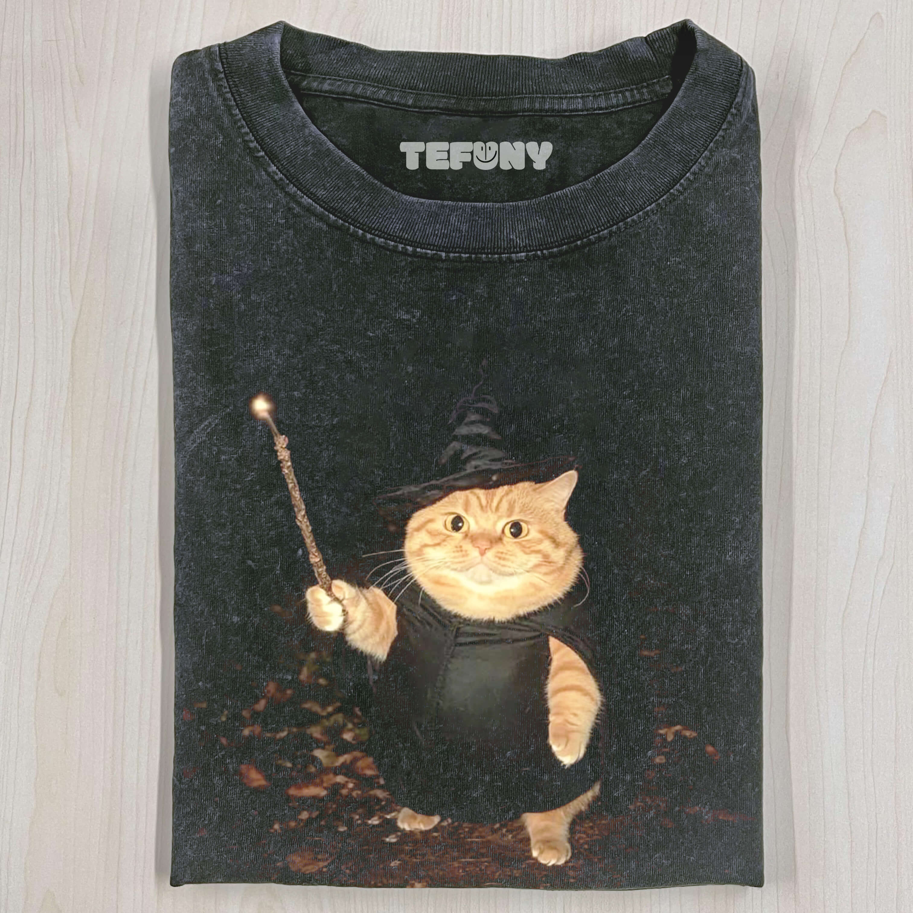 MAGIC CAT T-SHIRT