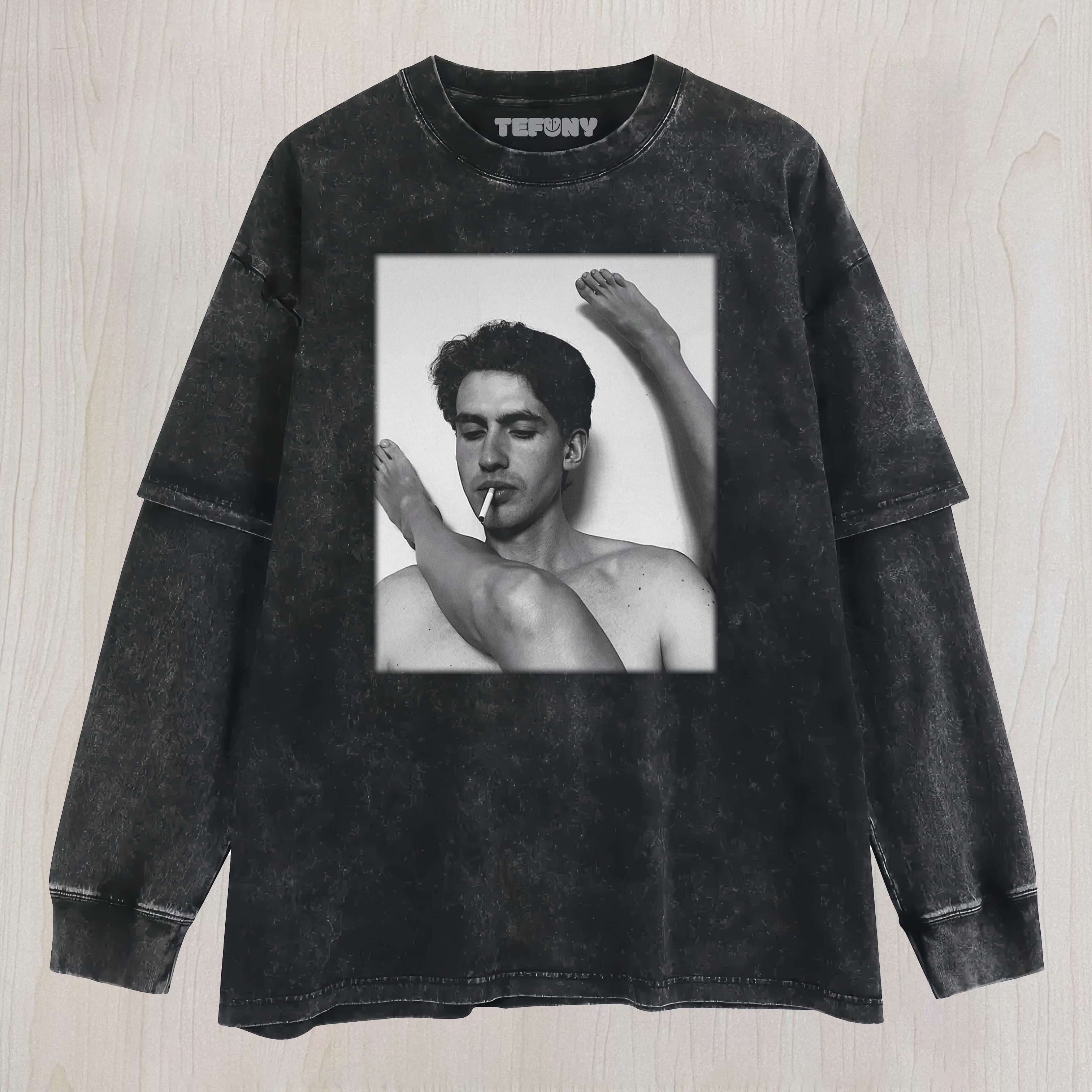 MAN SMOKING RETRO LAYERED LONG SLEEVE