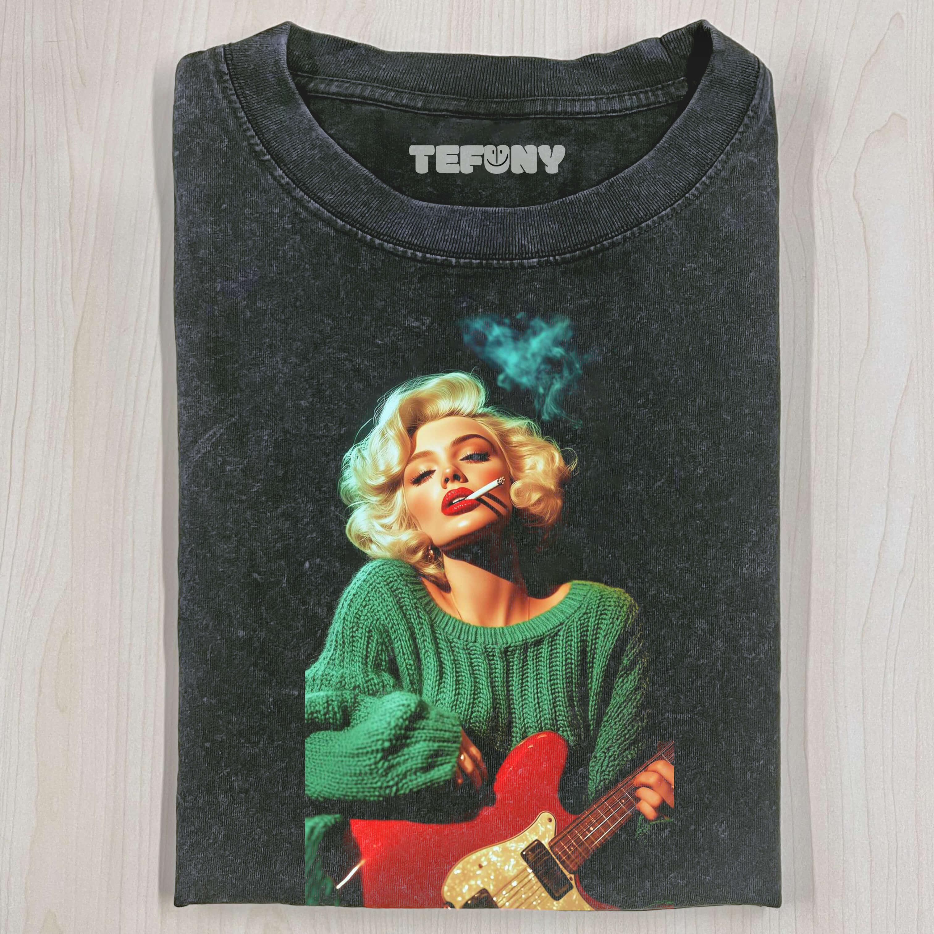 MARILYN MONROE SMOKES AND PLAYS BASS T-SHIRT