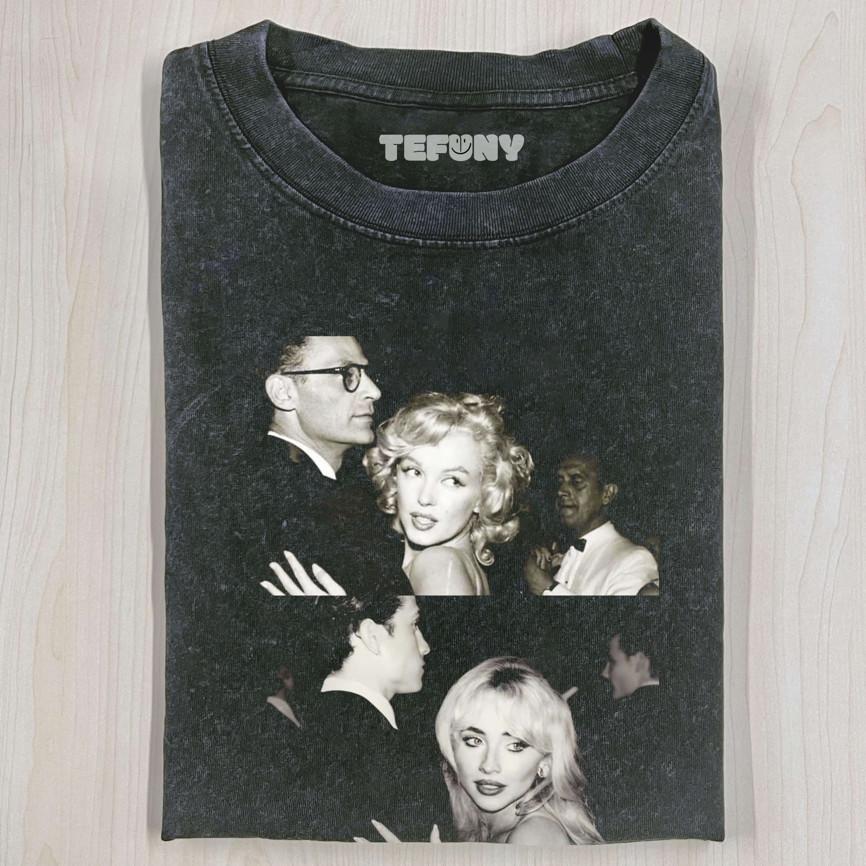 MARILYN MONROE & SABRINA CARPENTER T-SHIRT