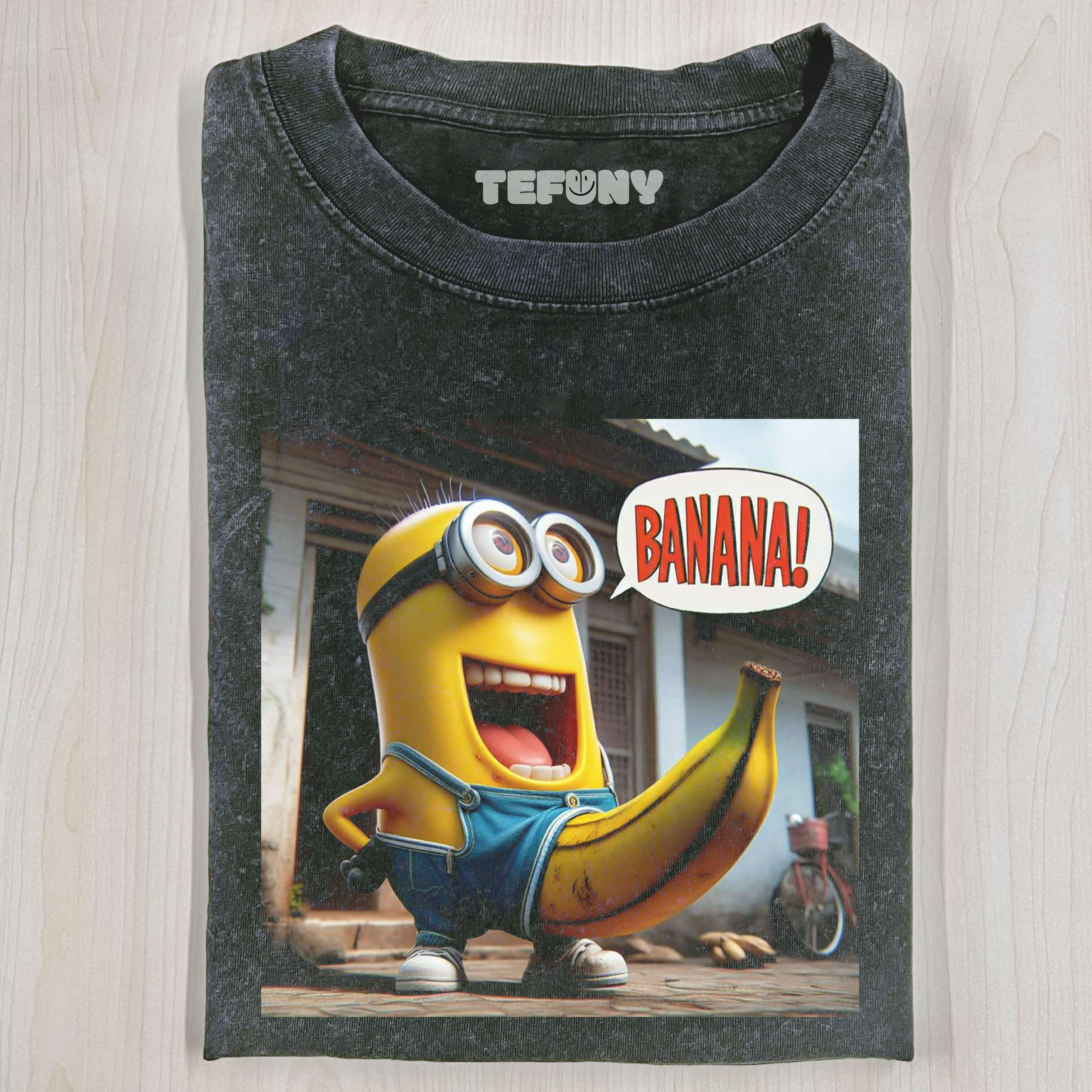 MINIONS BIG BANANA T-SHIRT
