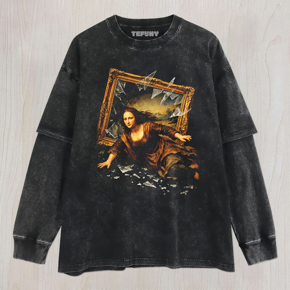 MONA LISA ESCAPES THE PAINTING UNISEX TEE, TANK TOP, LAYERED LS, SWEATSHIRT & HOODIE