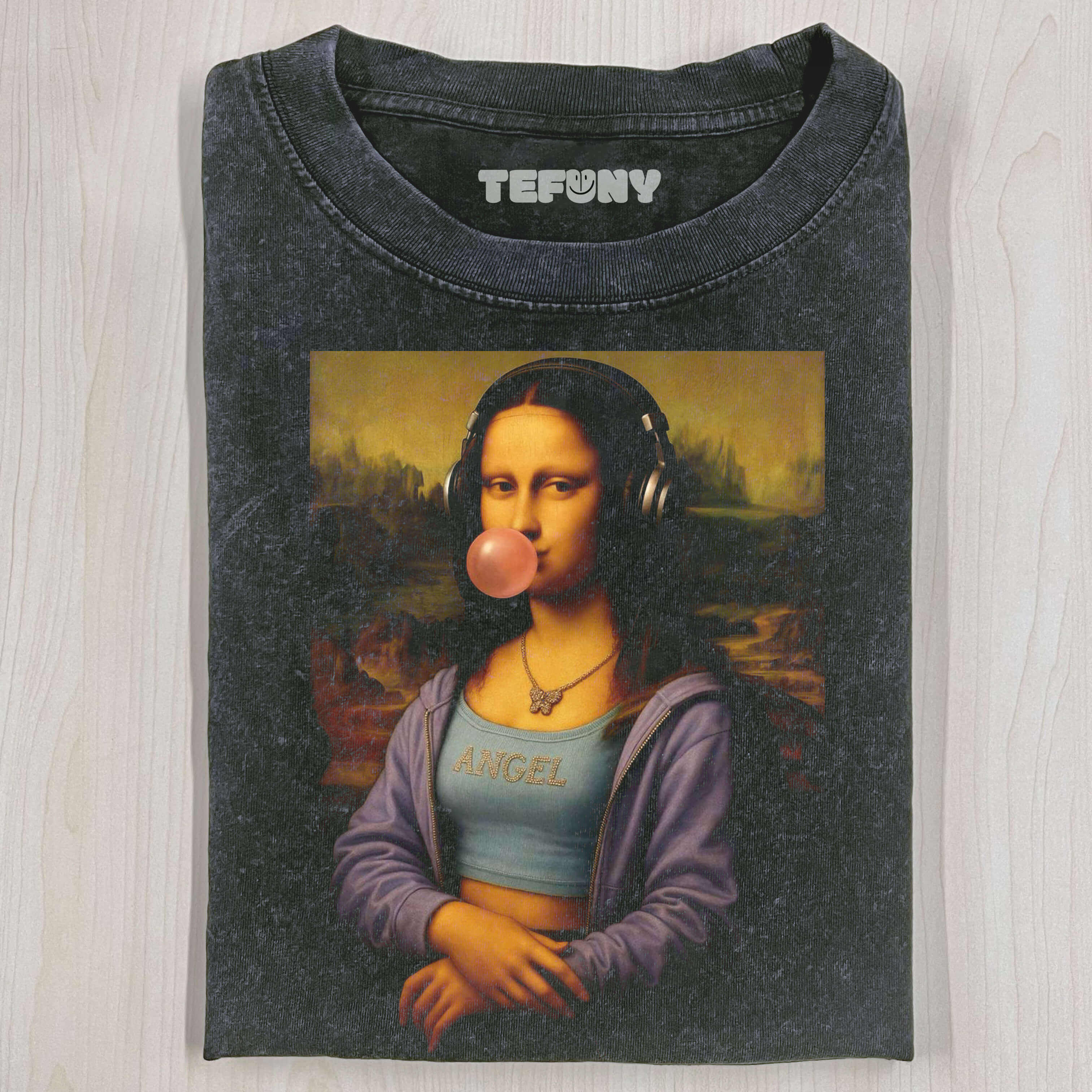 MONA LISA BLOWING BUBBLES T-SHIRT