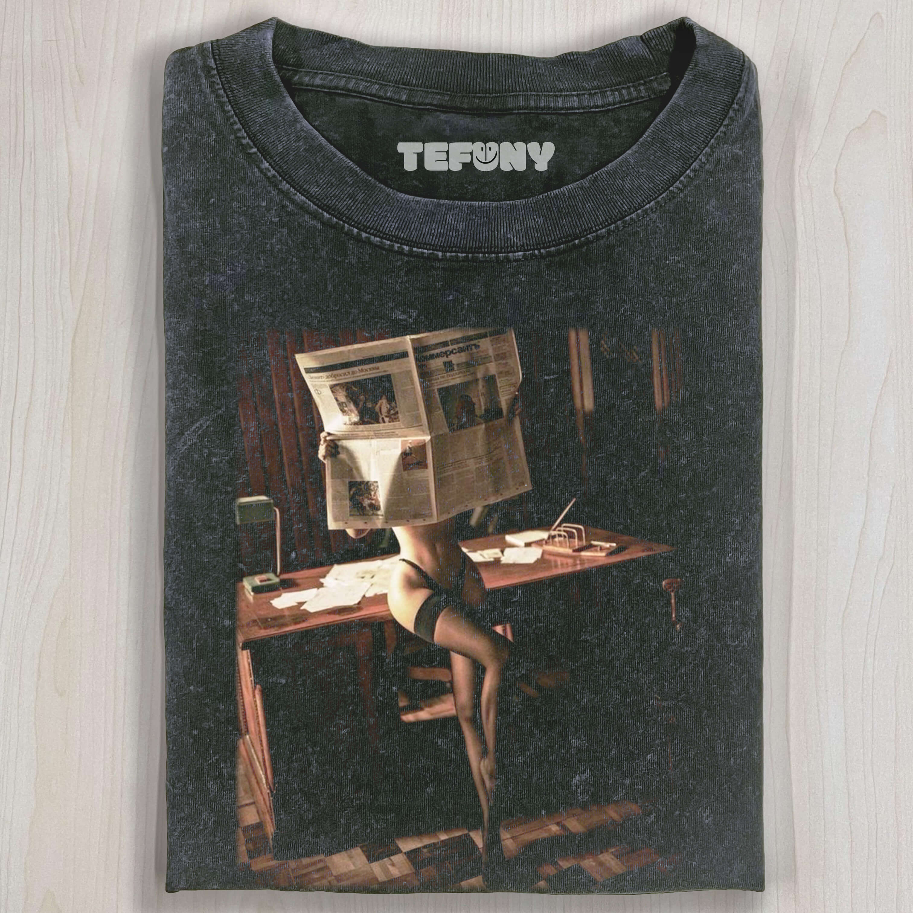 NEWSPAPER SEXY WOMAN TEE