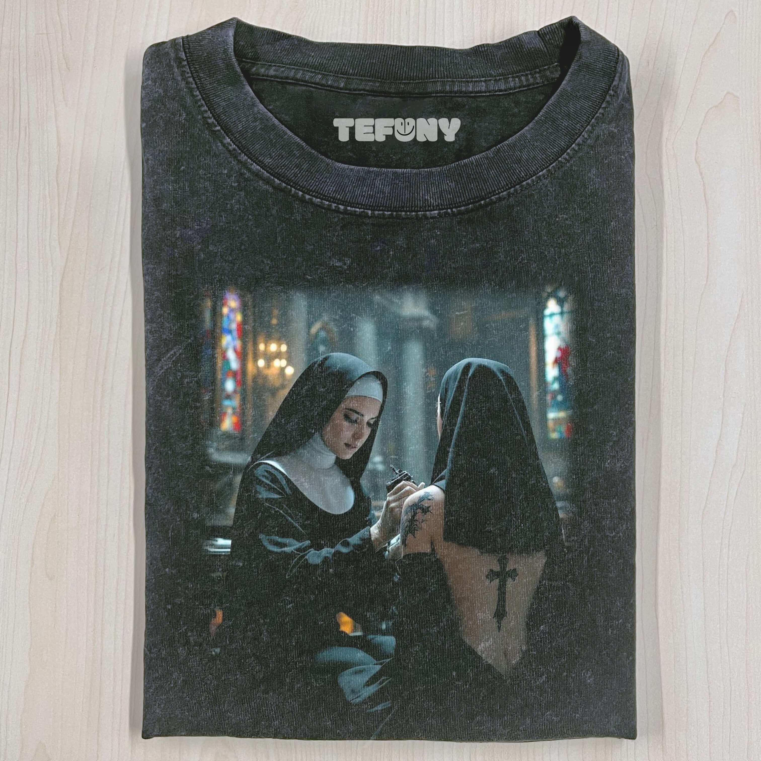 NUNS T-SHIRT