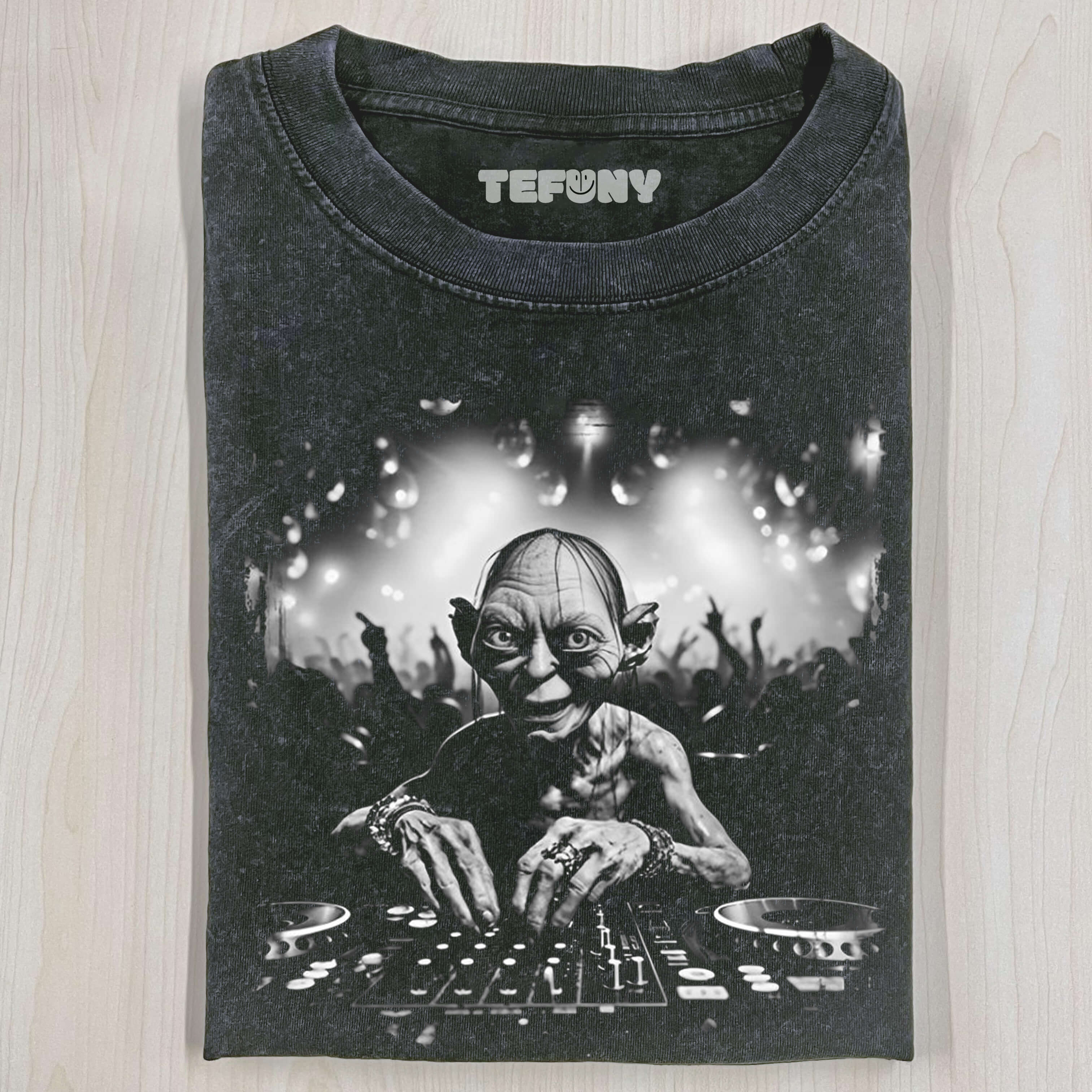 PRECIOUS BEATS-GOLLUM DJ PARTY T-SHIRT