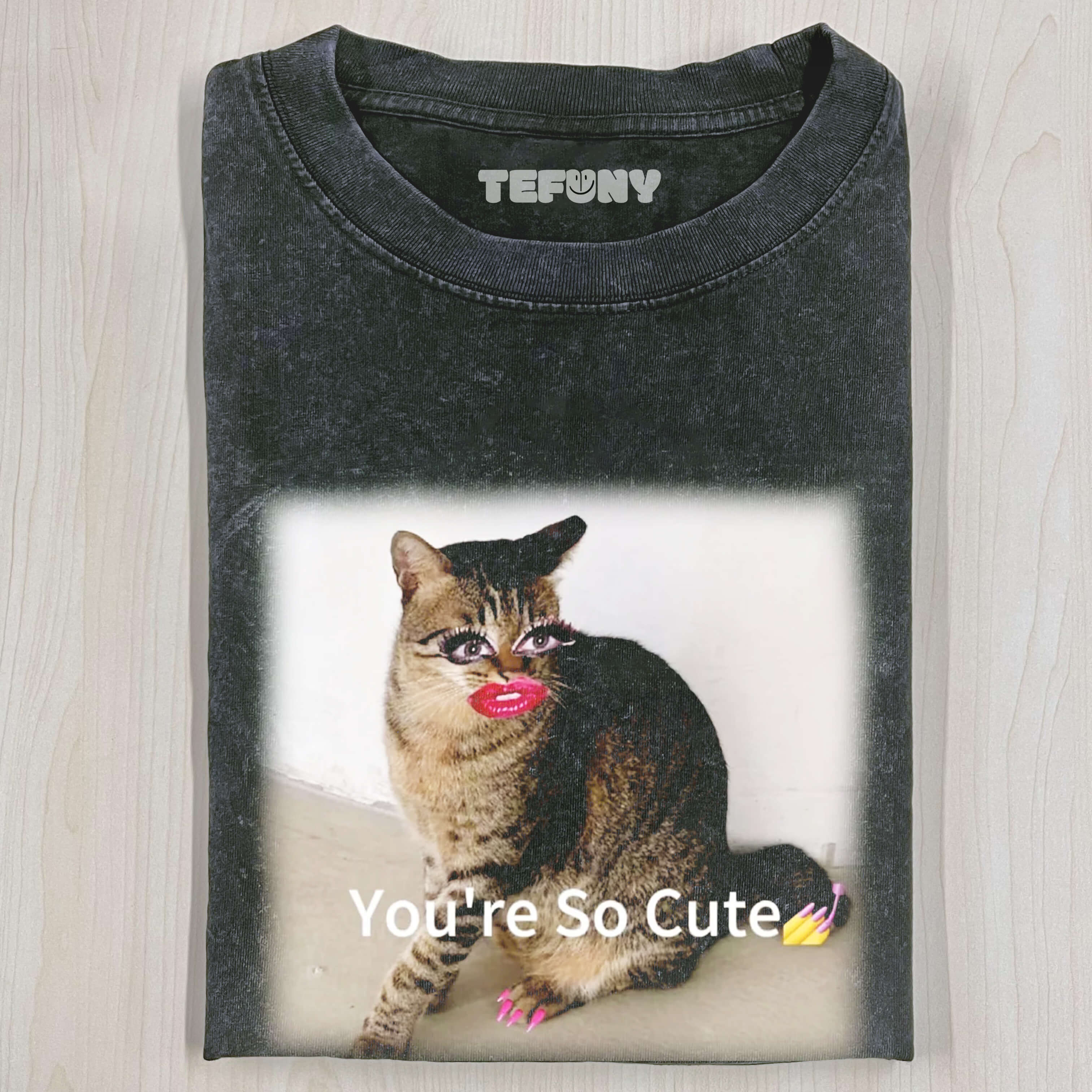 PRETTY KITTEN SHORT-SLEEVED T-SHIRT