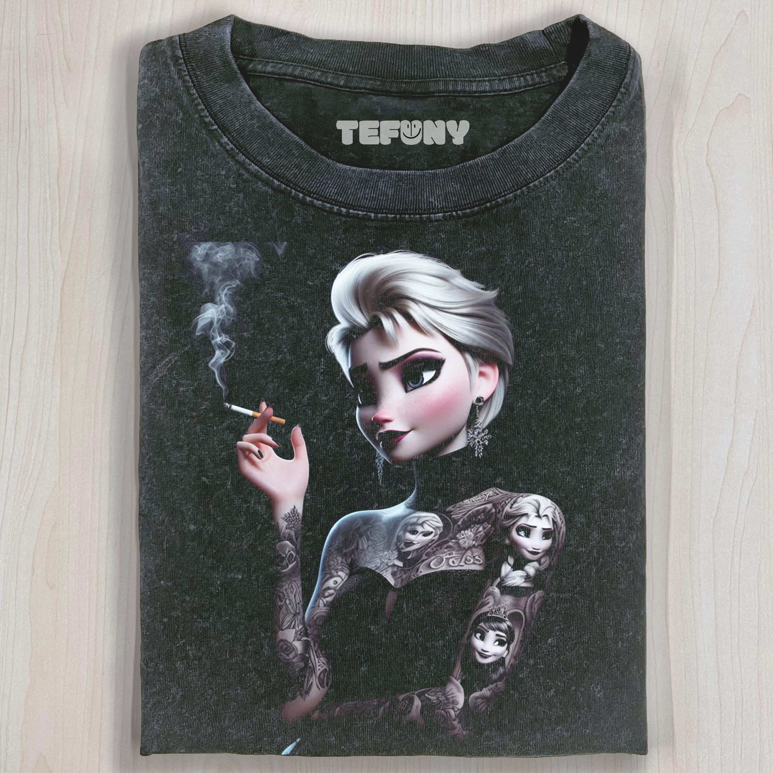 PRINCESS SMOKES T-SHIRT
