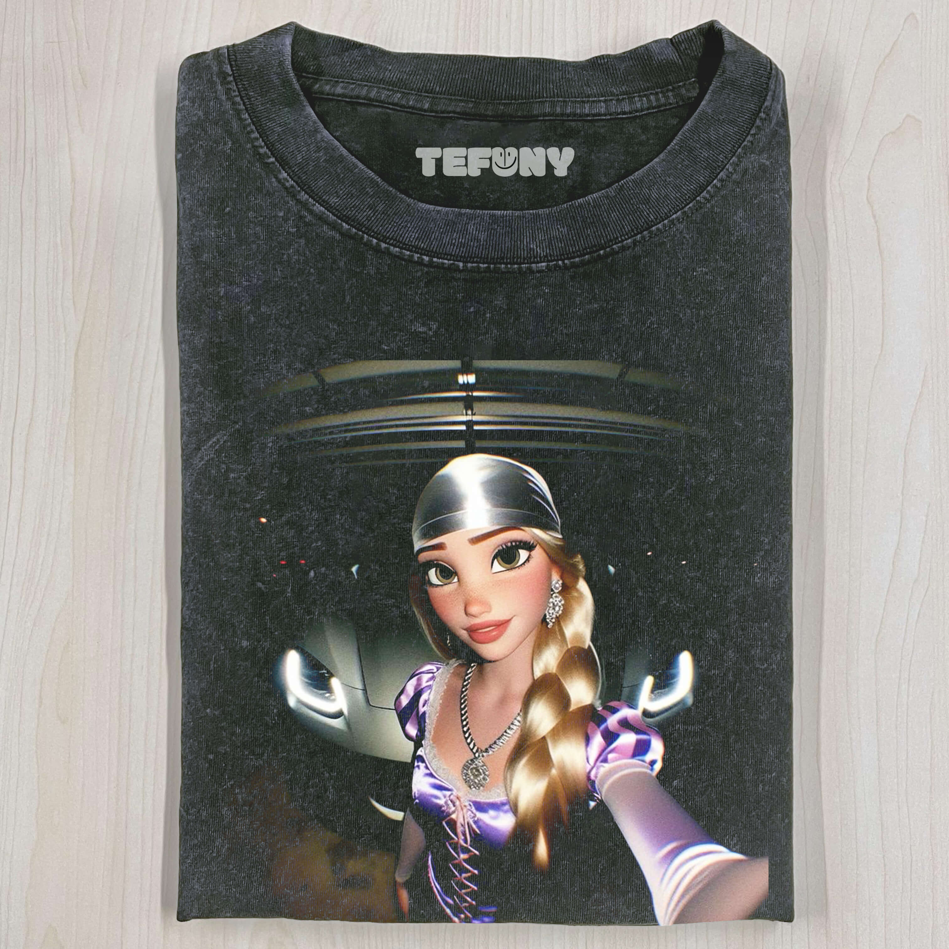 PRINCESS SELFIE T-SHIRT