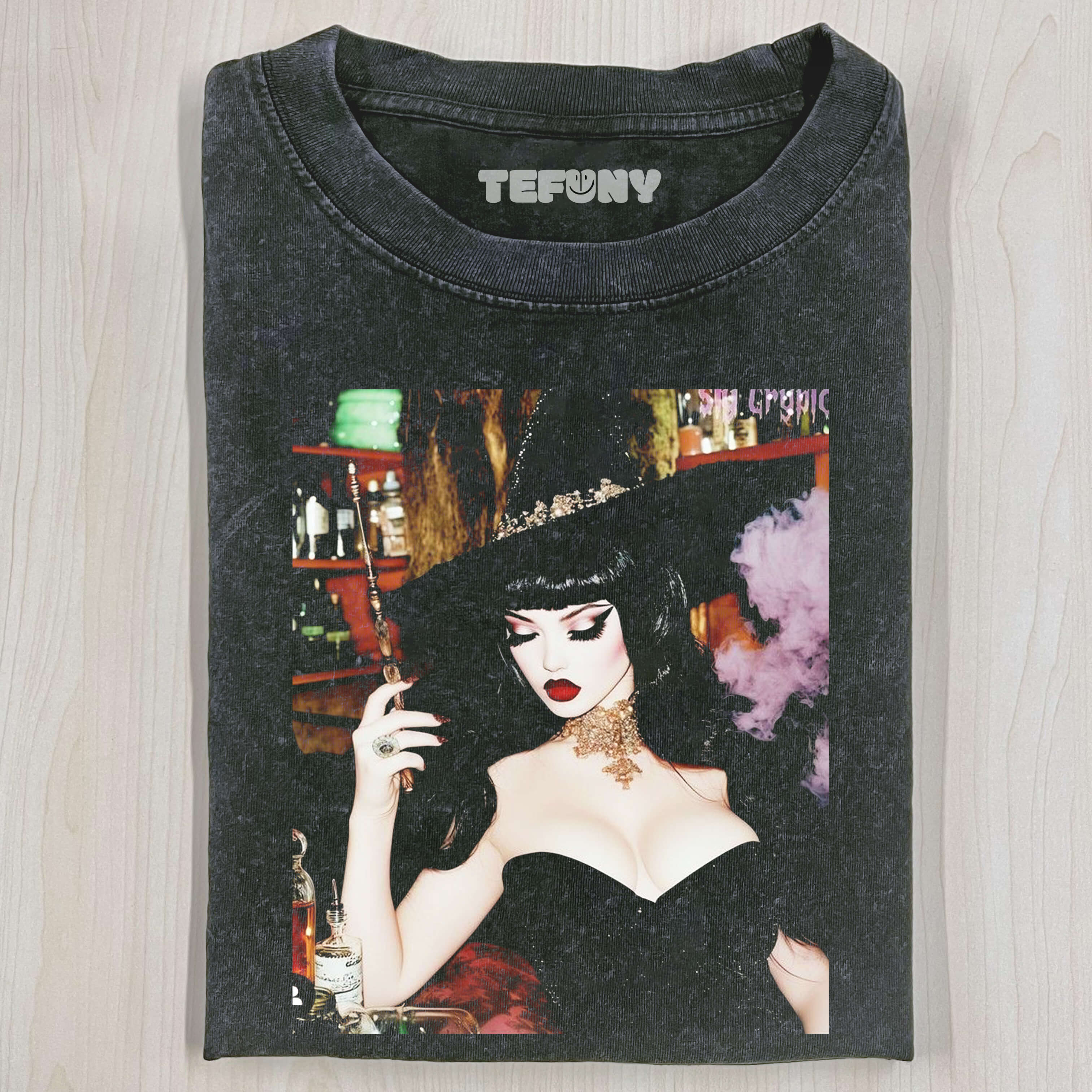 RED LIPPED WITCH T-SHIRT