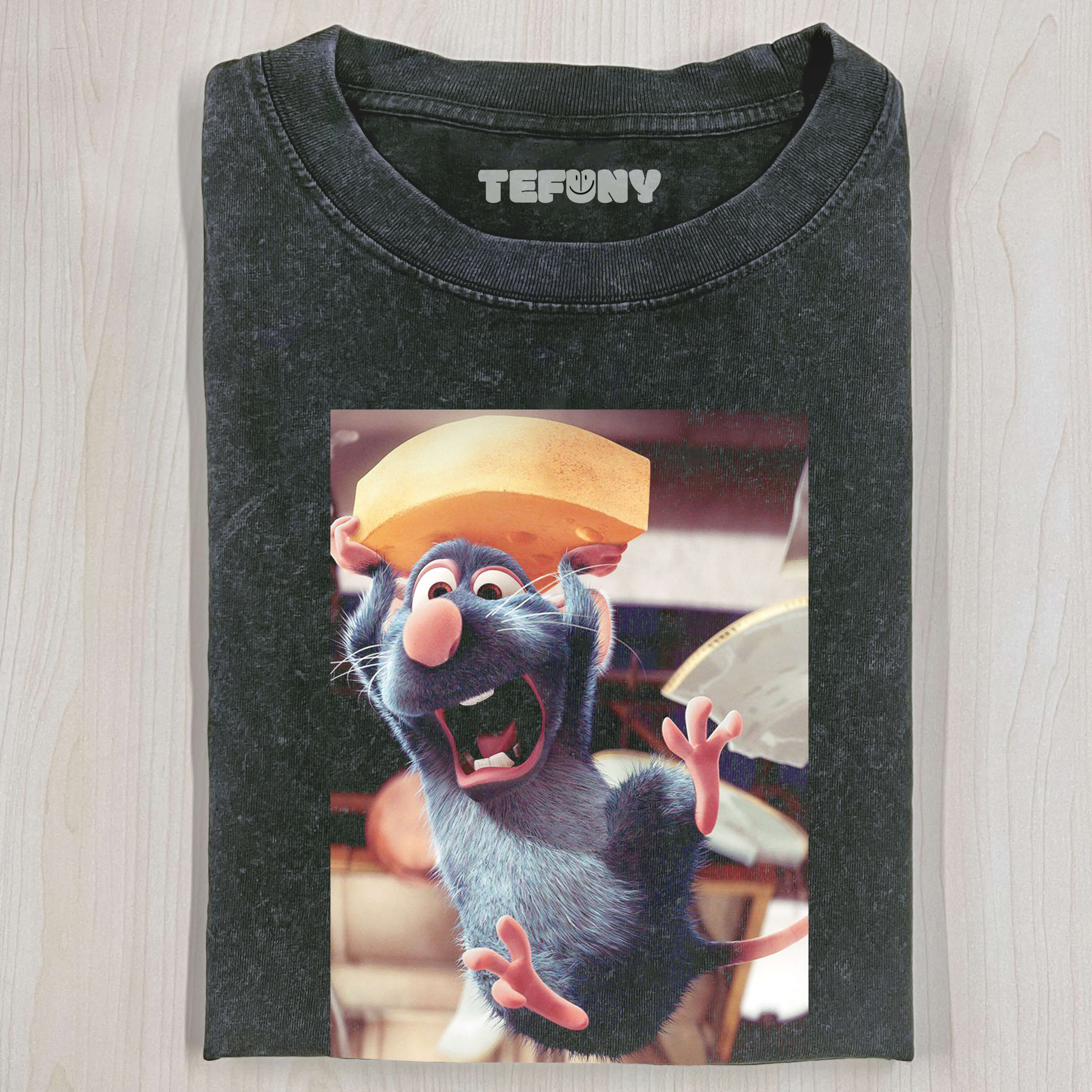 REMY HOLDING CHEESE T-SHIRT