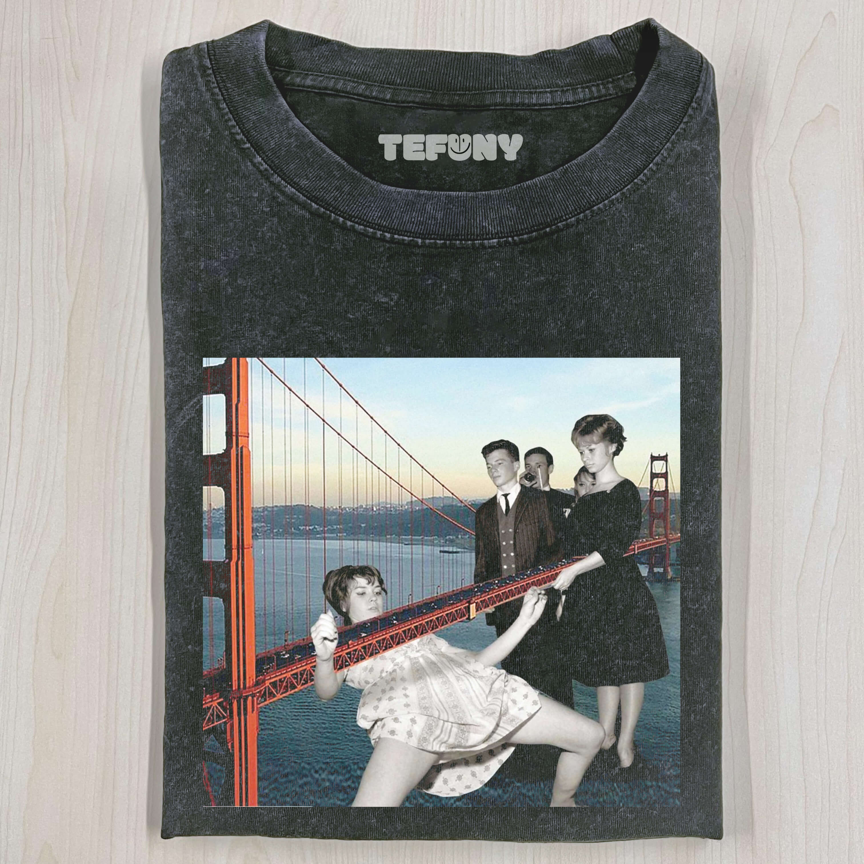 RETRO_FUNNY_T-SHIRT