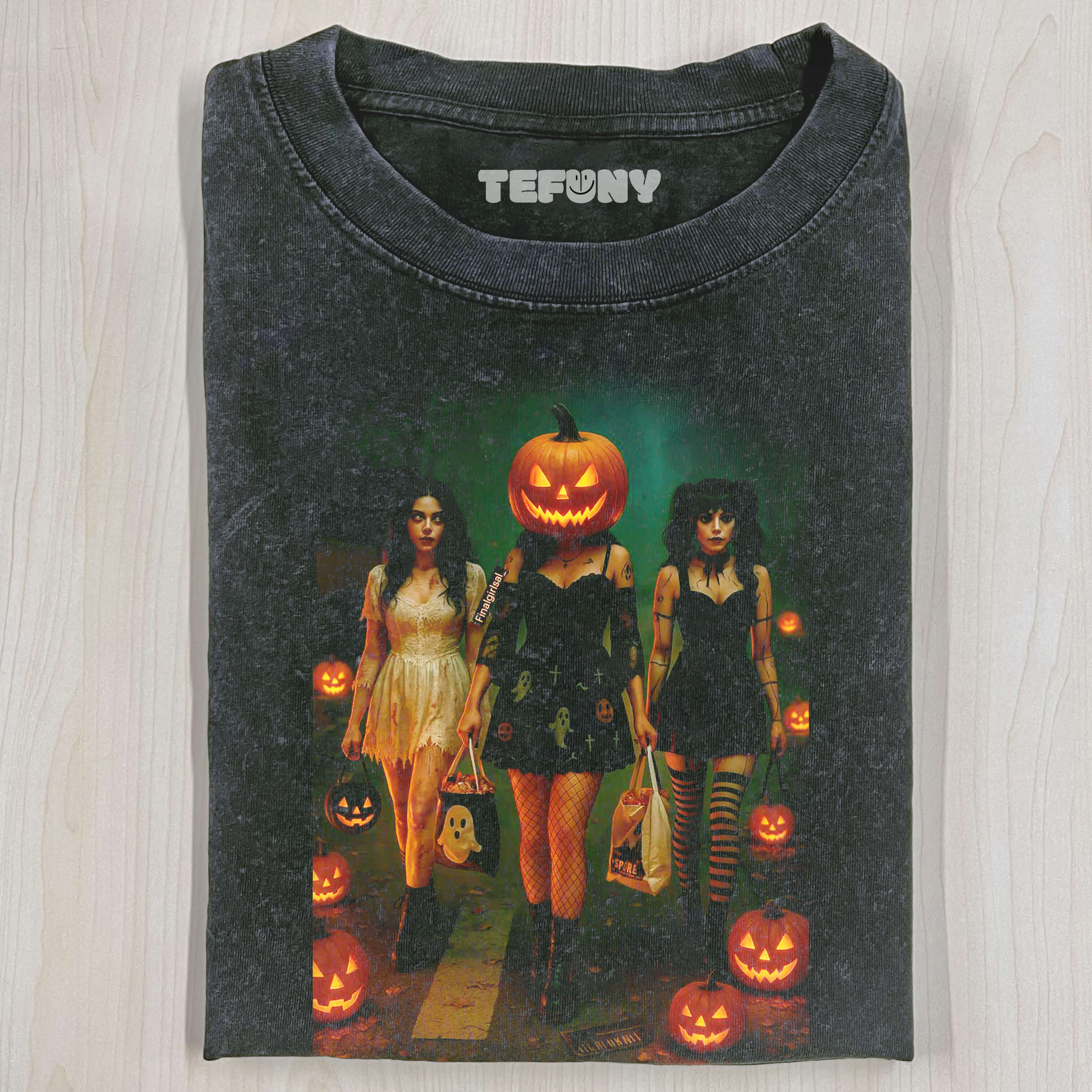 RETRO HALLOWEEN T-SHIRT