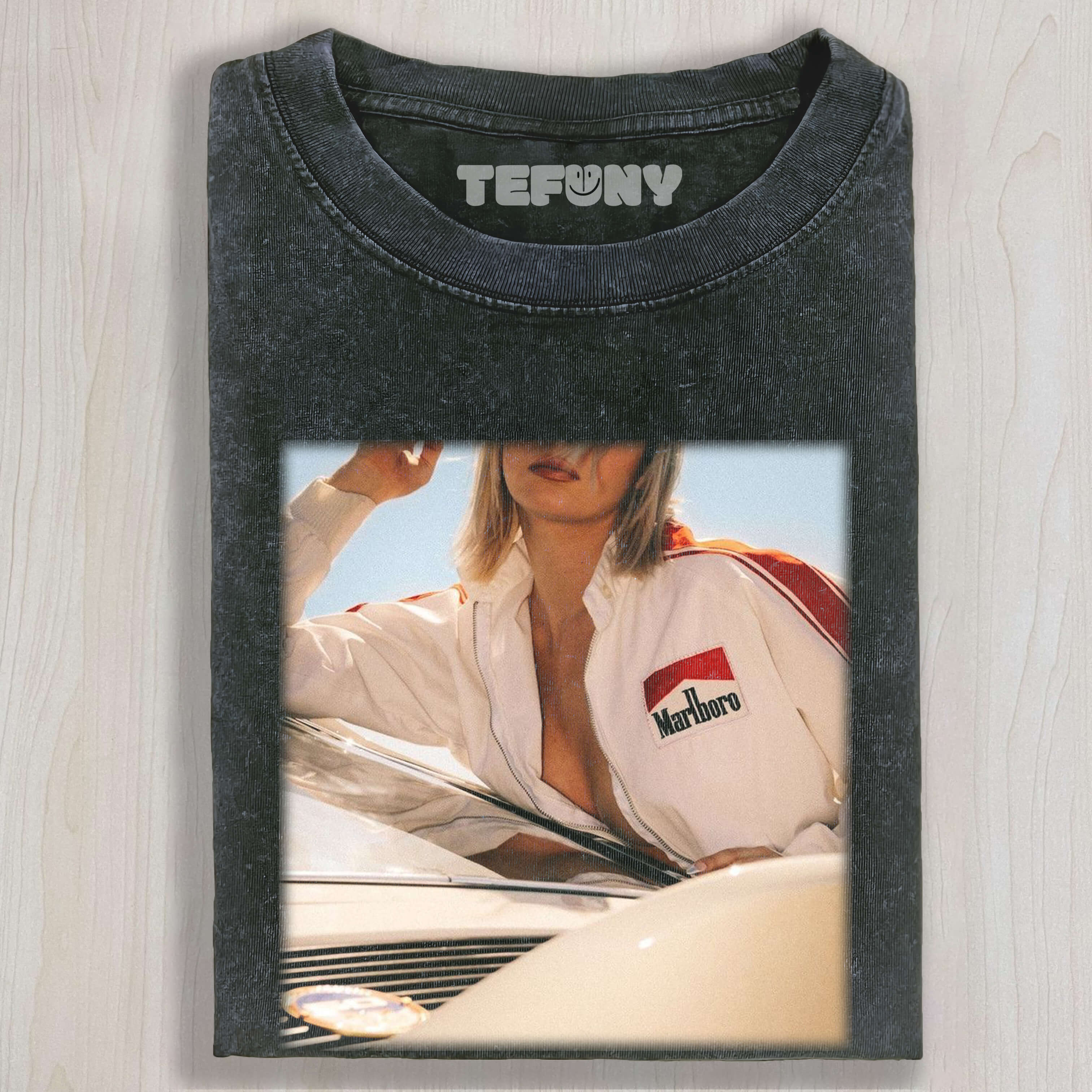 RETRO PORSCHE AND WOMEN T-SHIRT