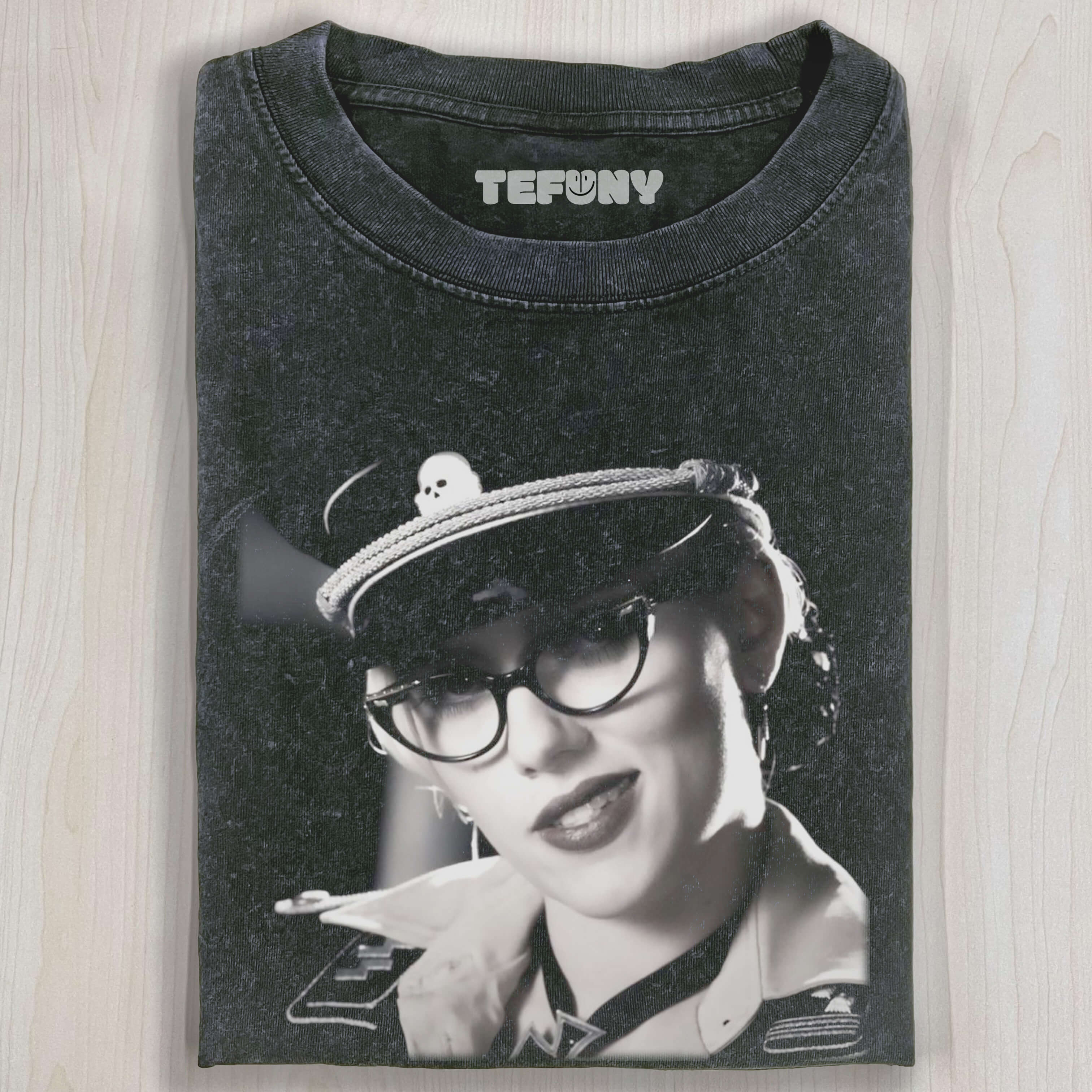 RETRO SCARLETT T-SHIRT