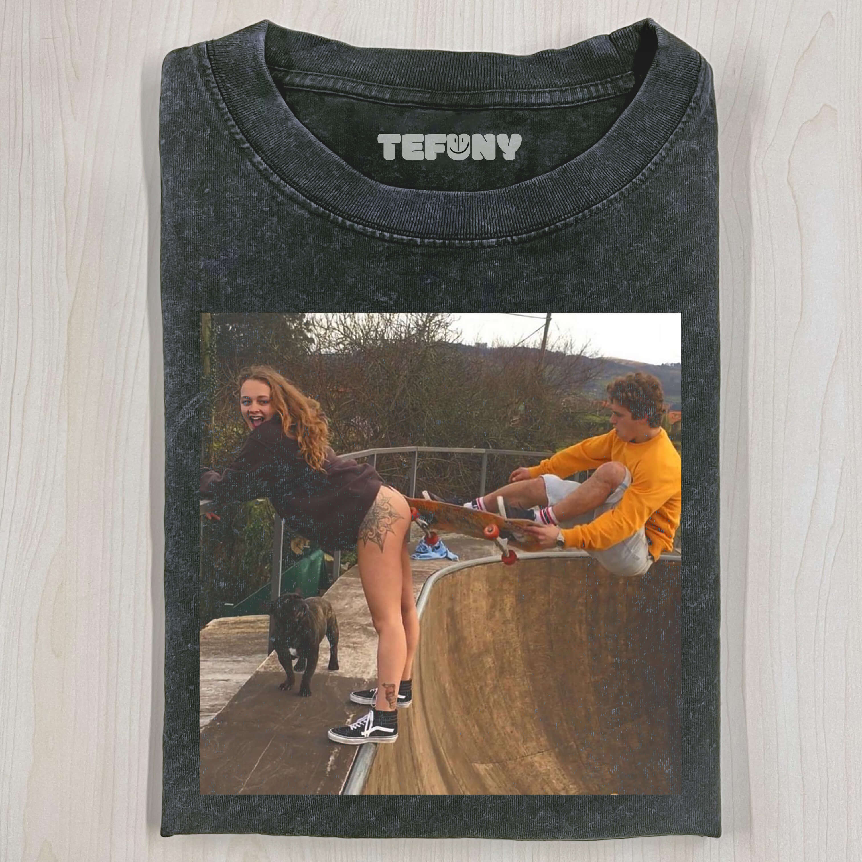SCARE THE DOG T-SHIRT