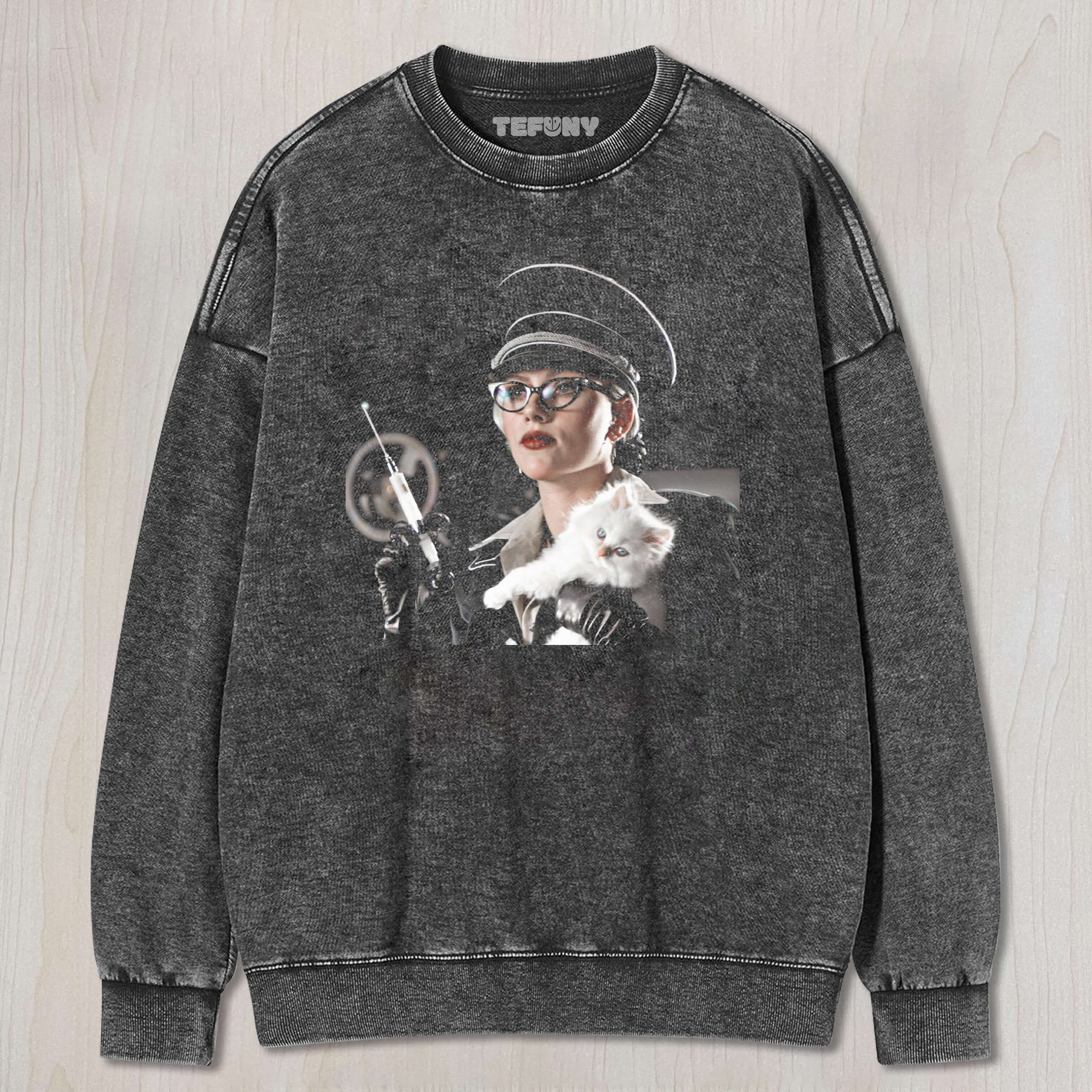 SCARLETT JOHANSSON HOLDING A CAT TEE & SWEAT & HOOD