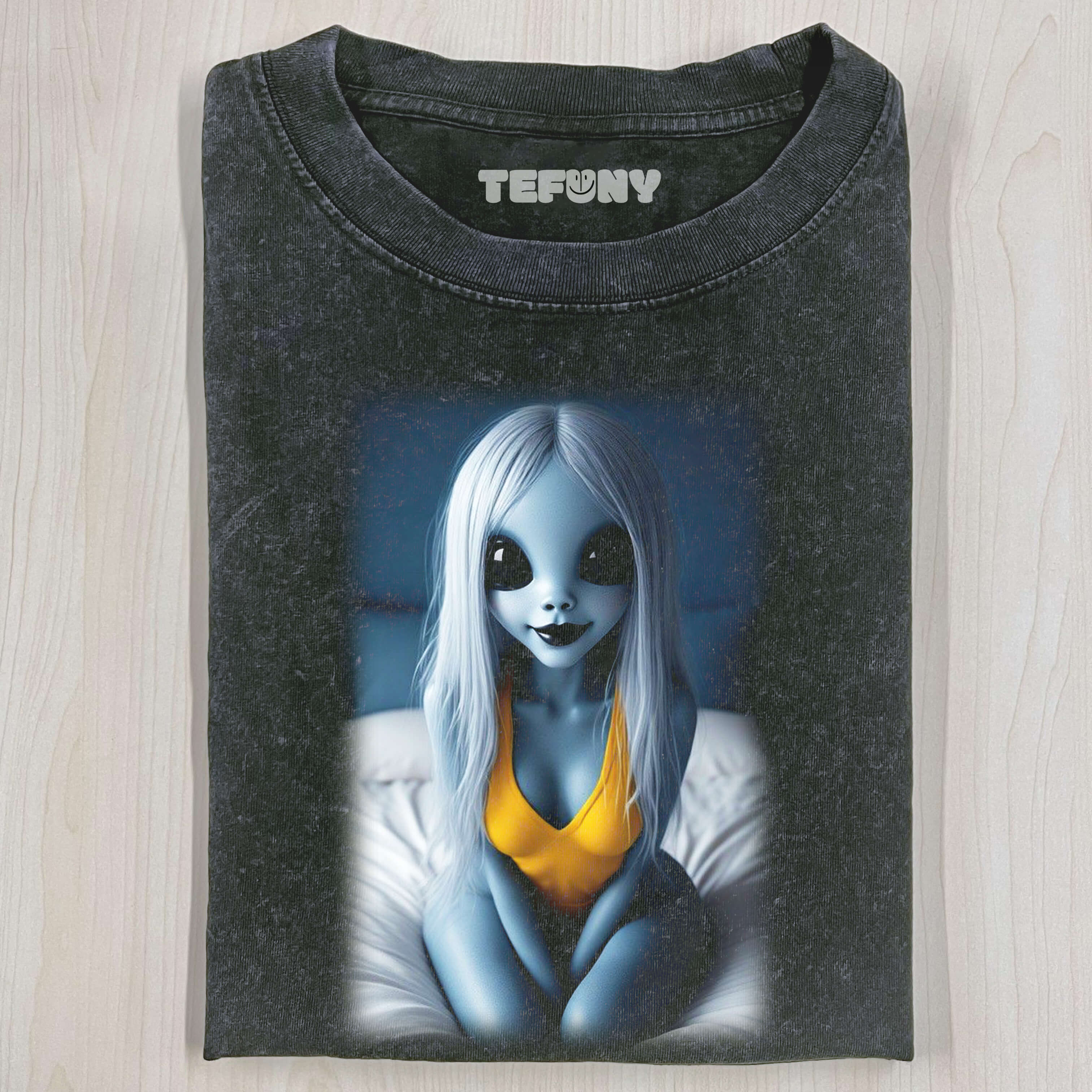 SEXY ALIEN T-SHIRT