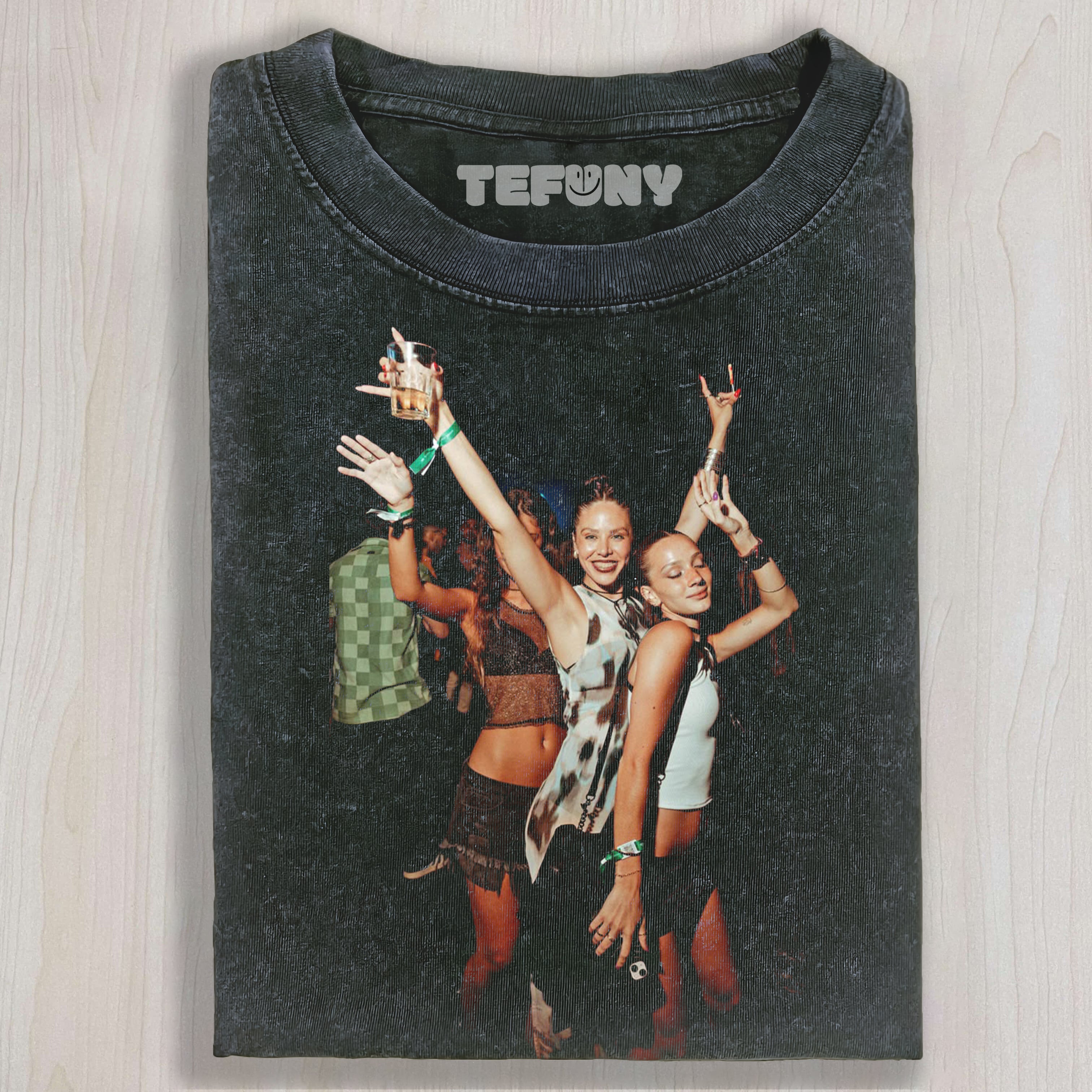 SEXY GIRL DRINKING T-SHIRT V1