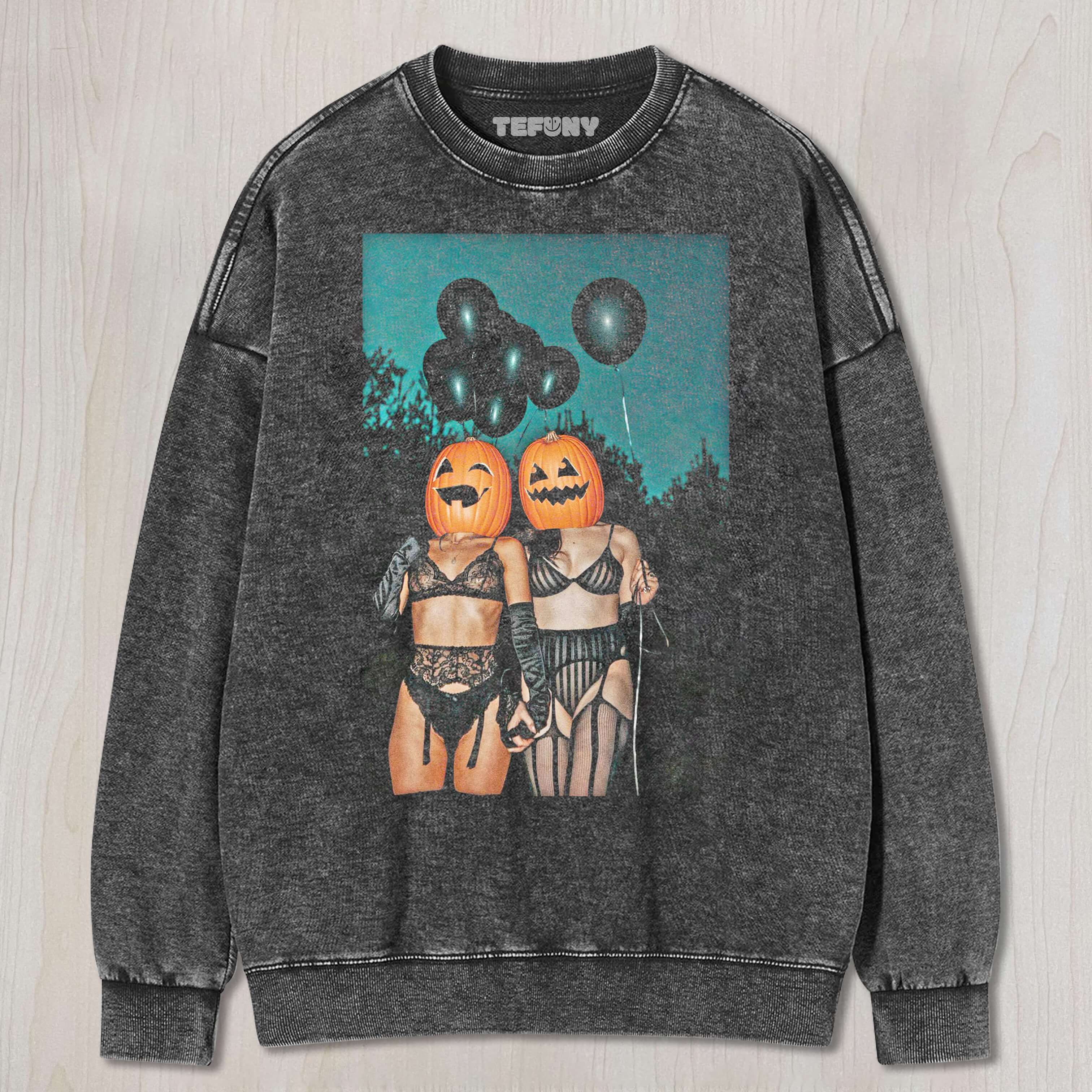 SEXY WOMAN WITH A PUMPKIN HEAD T-SHIRT]