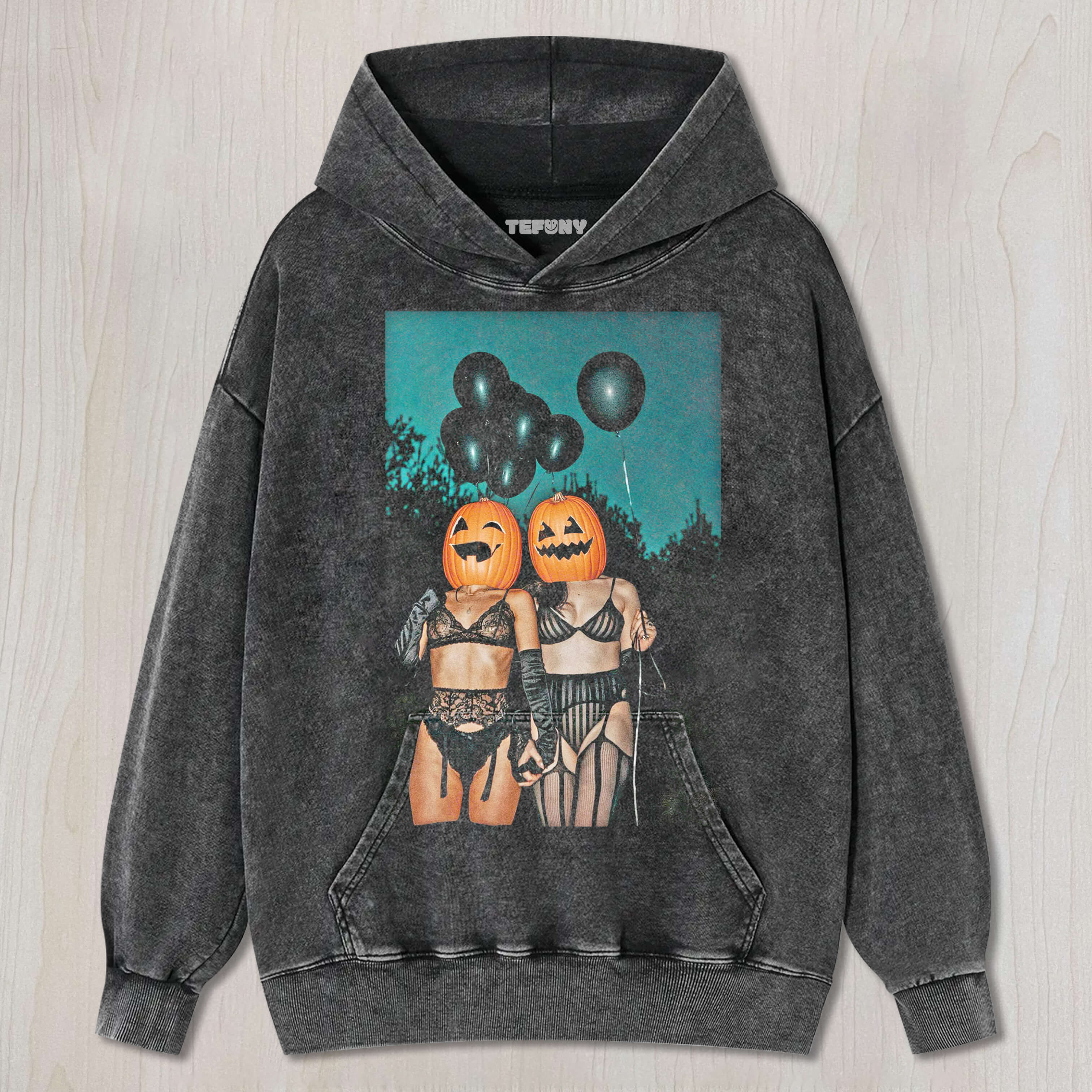 SEXY WOMAN WITH A PUMPKIN HEAD T-SHIRT]