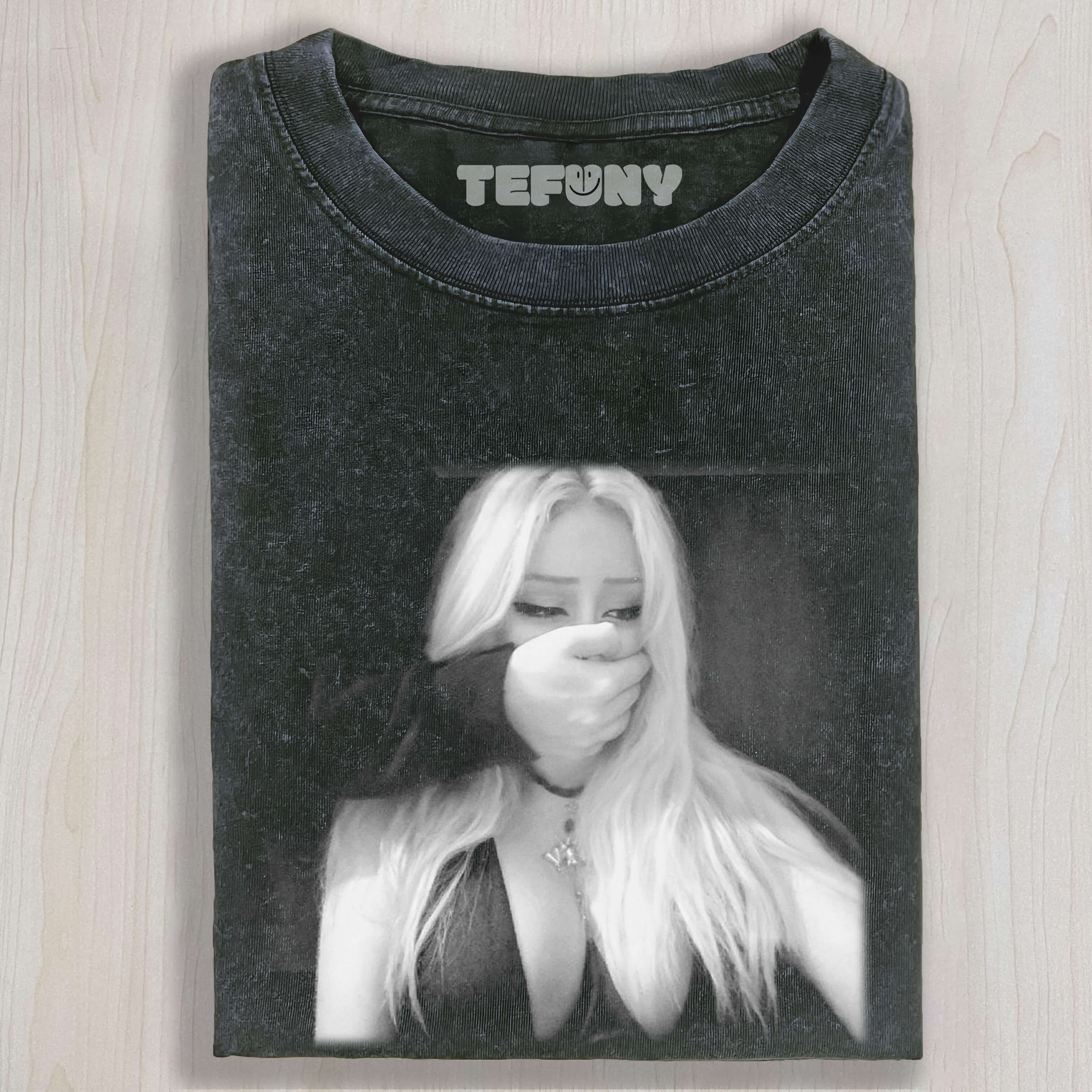 SEXY WOMAN WITH COVERED MOUTH T-SHIRT