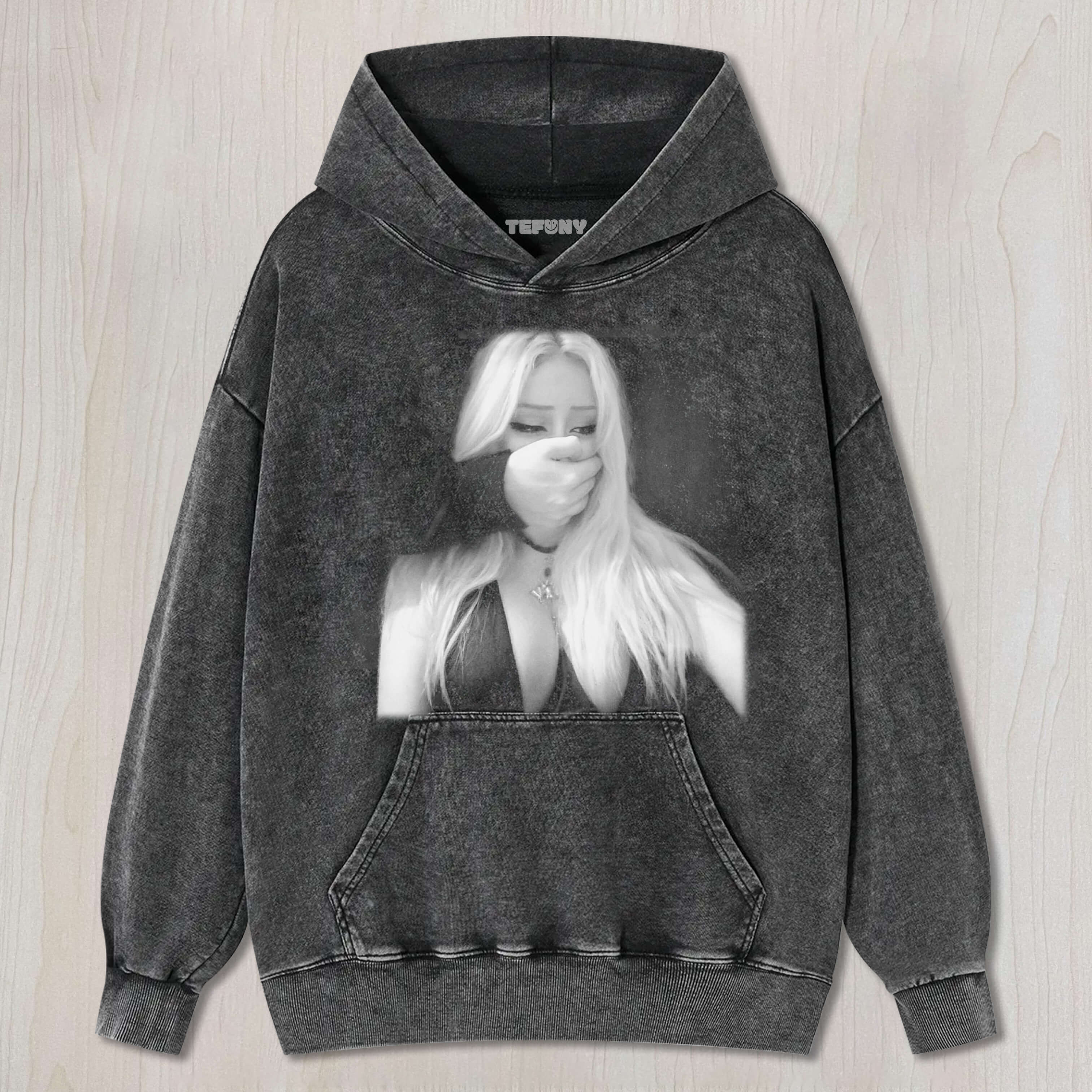 SEXY WOMAN WITH COVERED MOUTH T-SHIRT