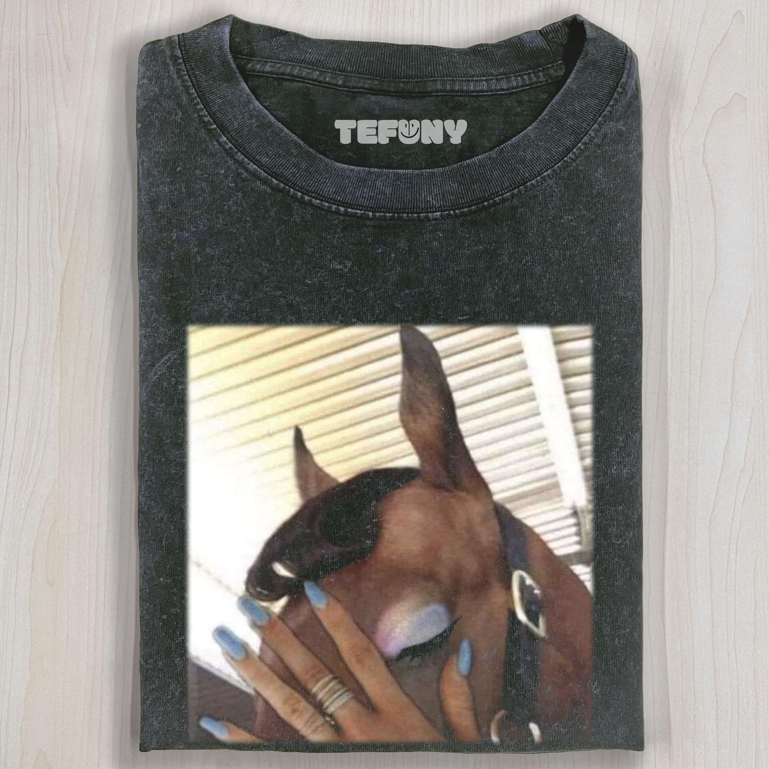 SHY HORSE T-SHIRT