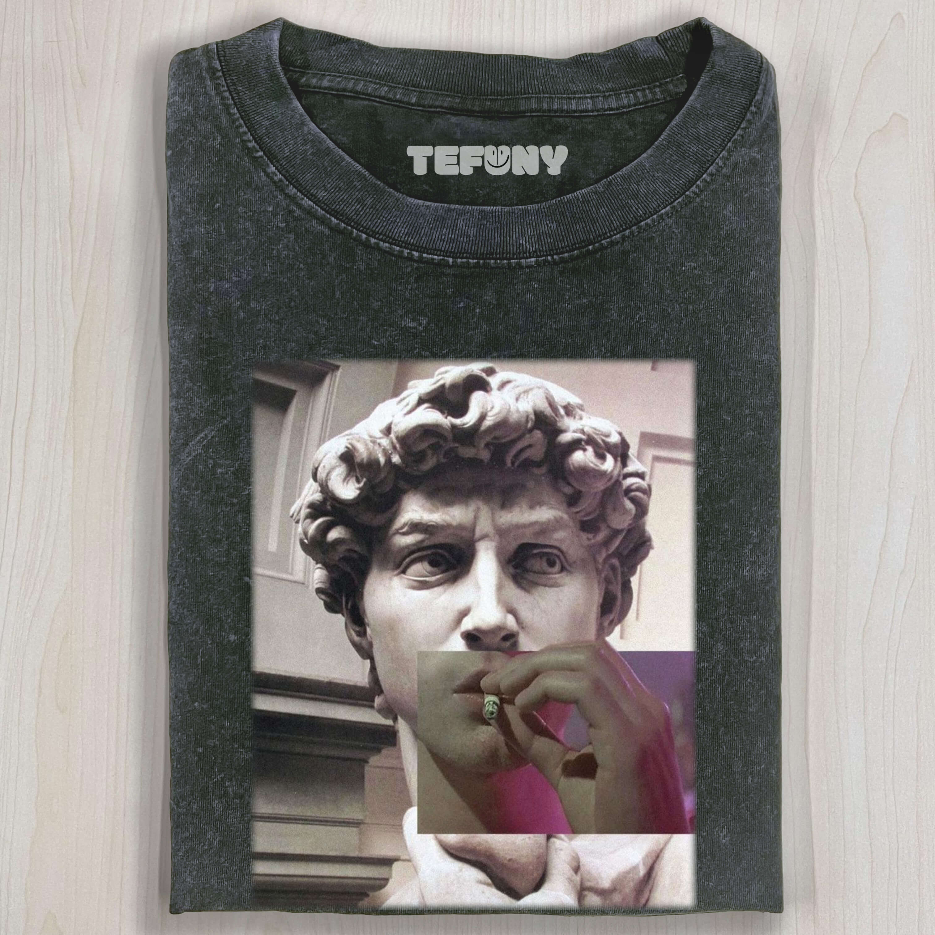 SMOKING STATUE T-SHIRT