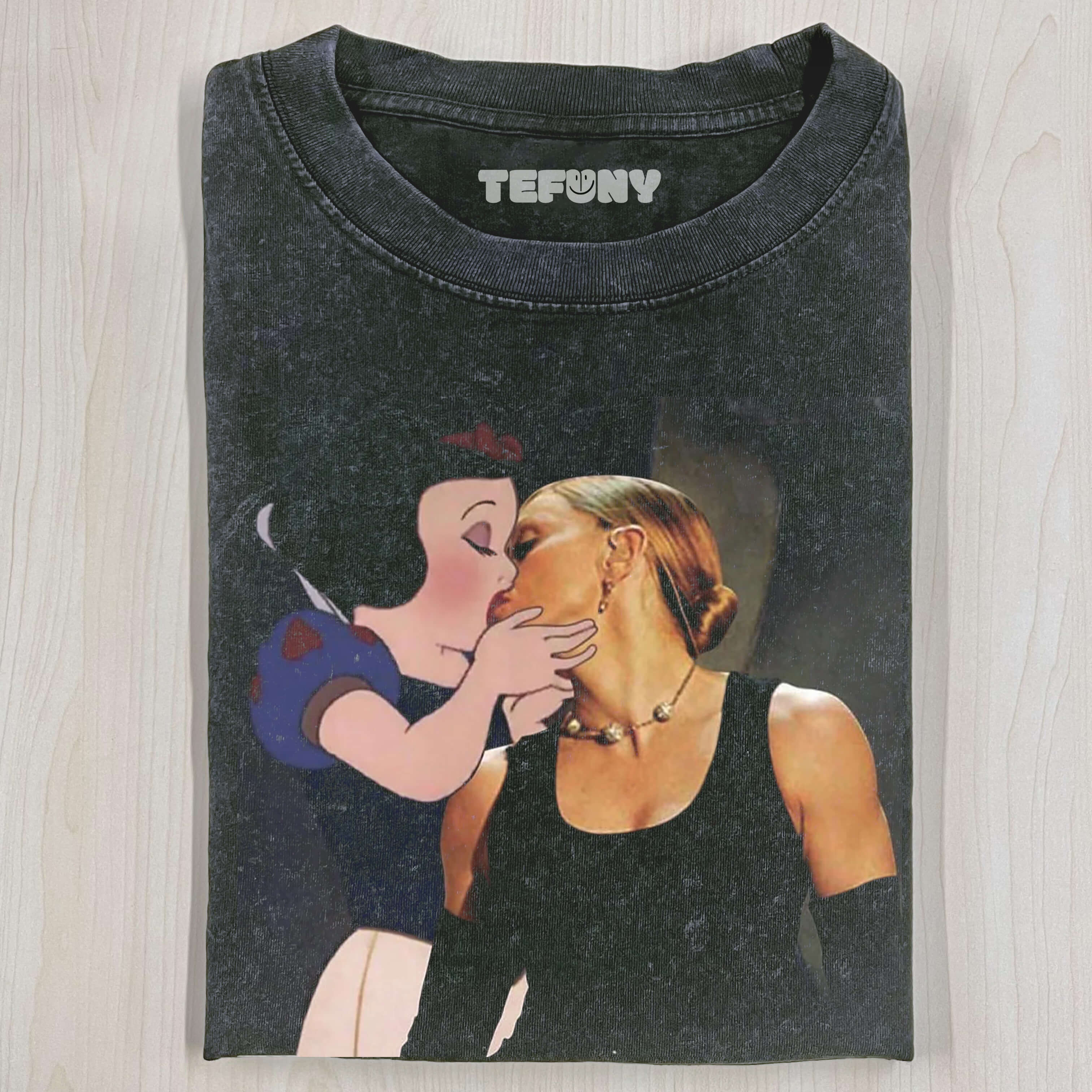 SNOW WHITE V11 T-SHIRT