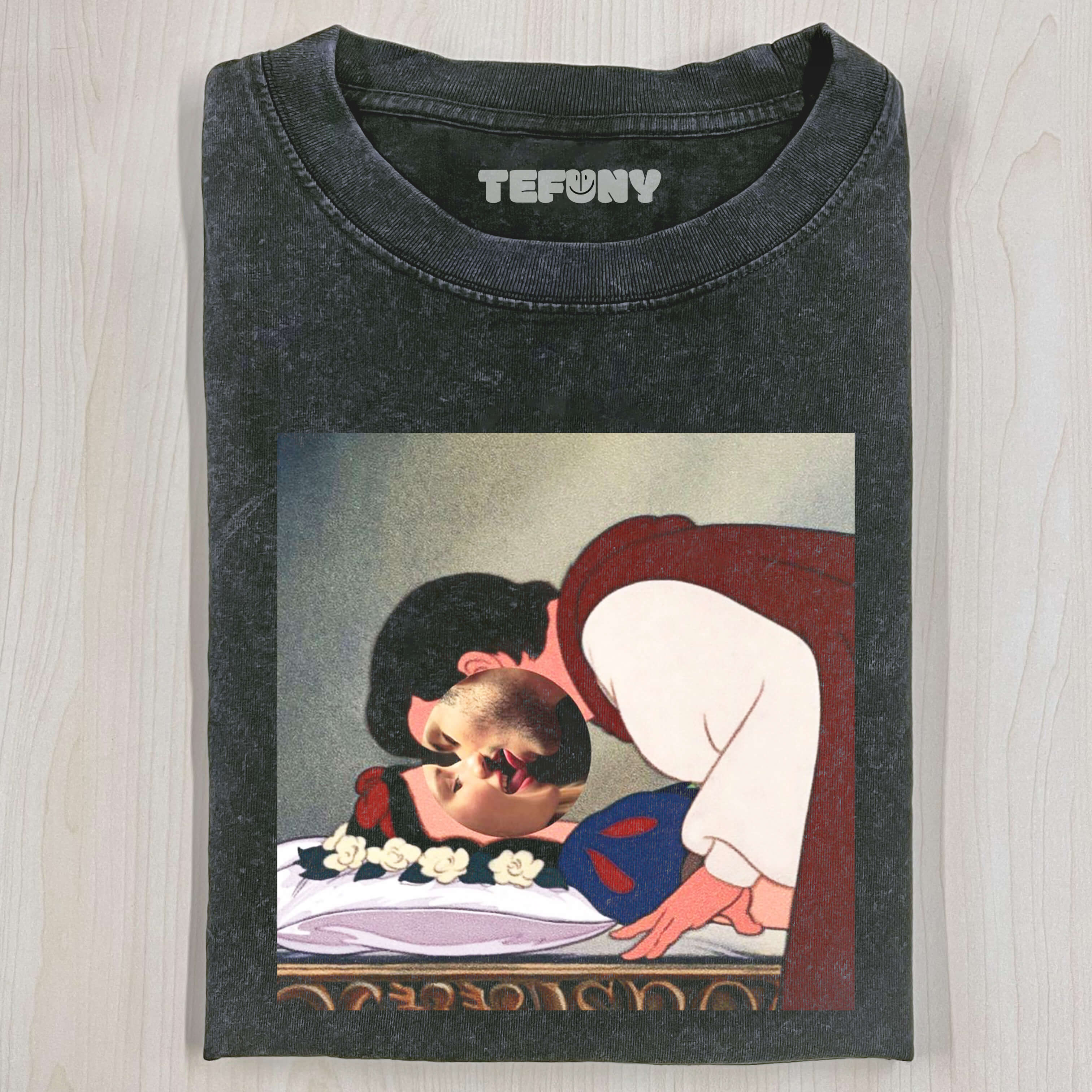 SNOW WHITE PARODY T-SHIRT V3