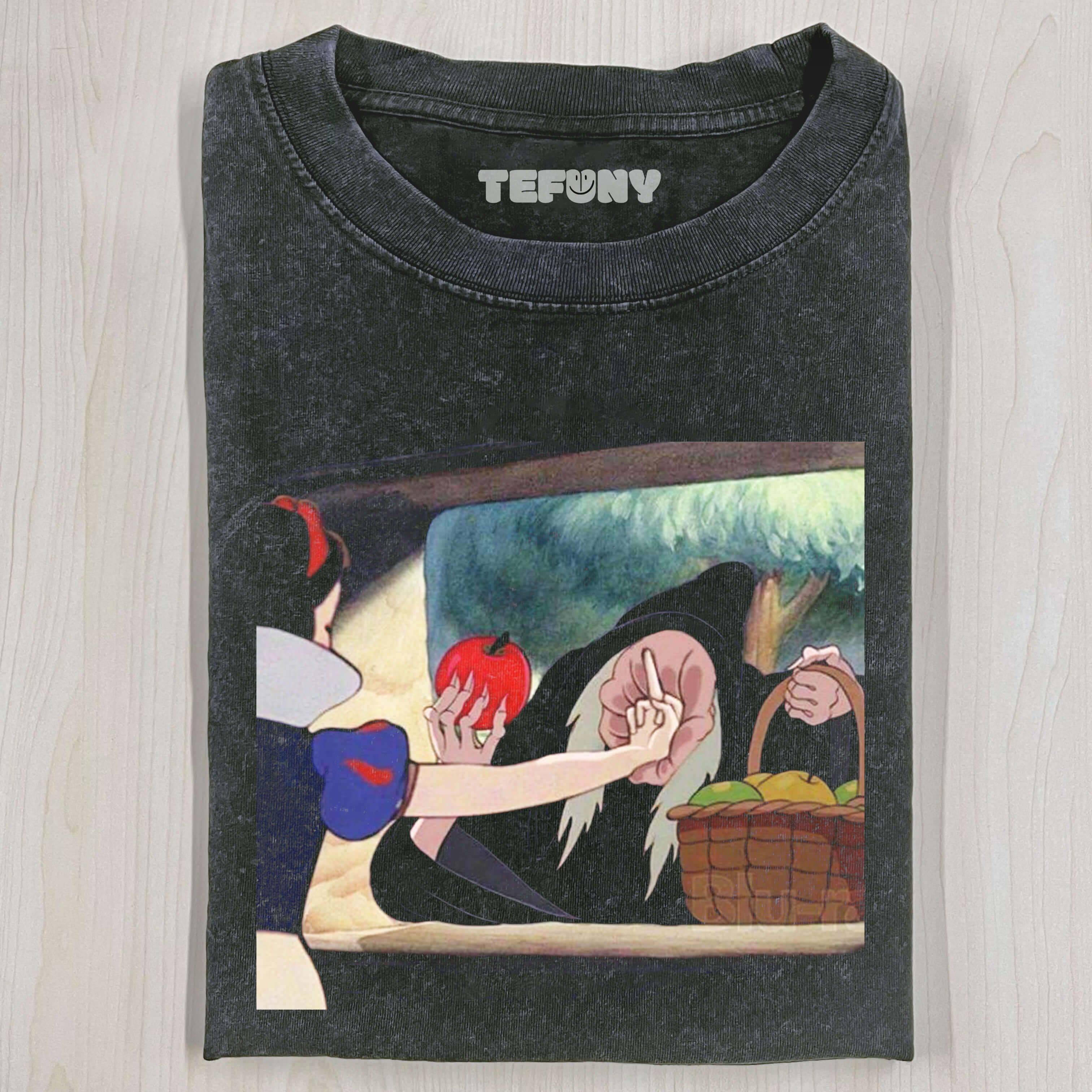 SNOW WHITE & THE WITCH T-SHIRT
